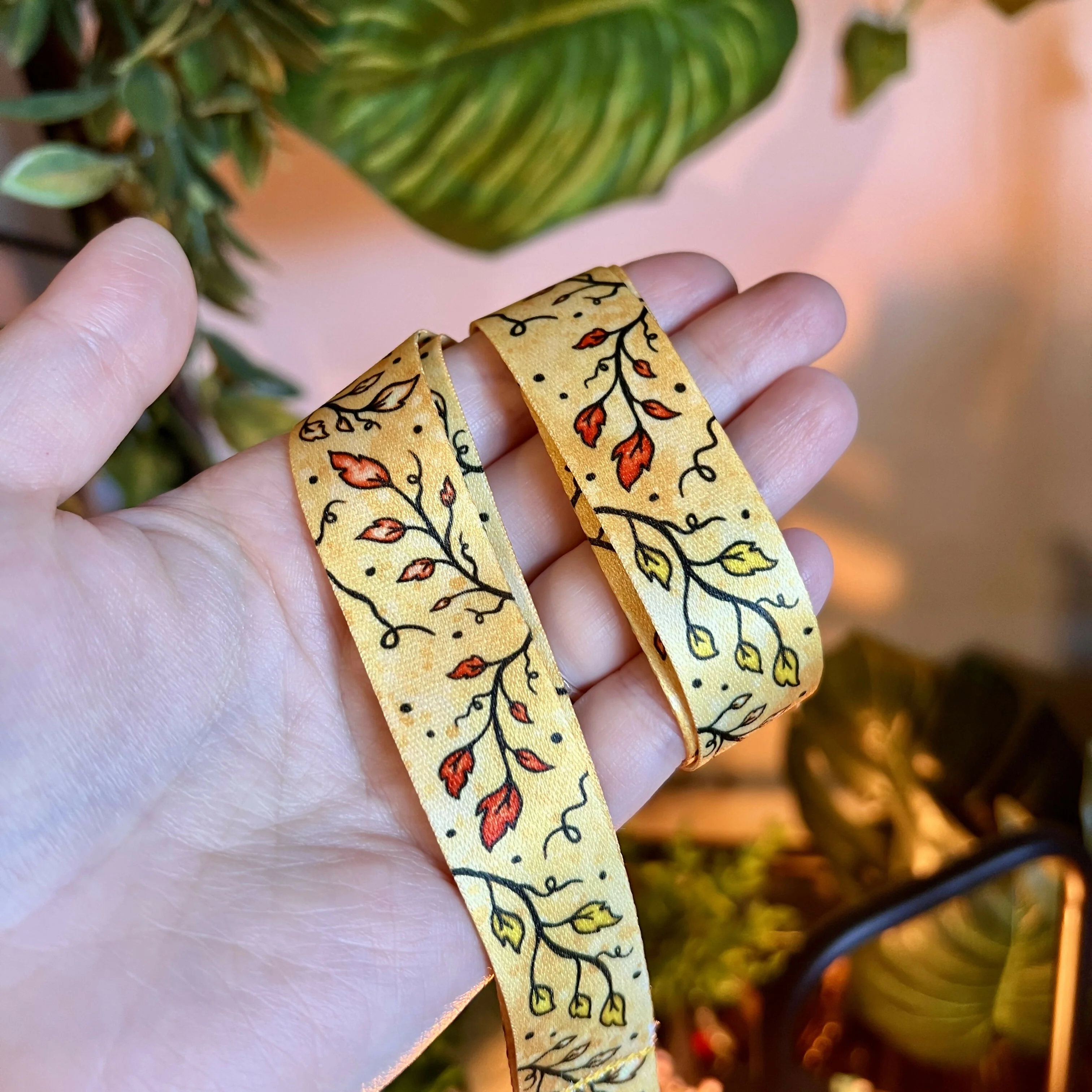 Parchment Leaves Lanyard - Image 7
