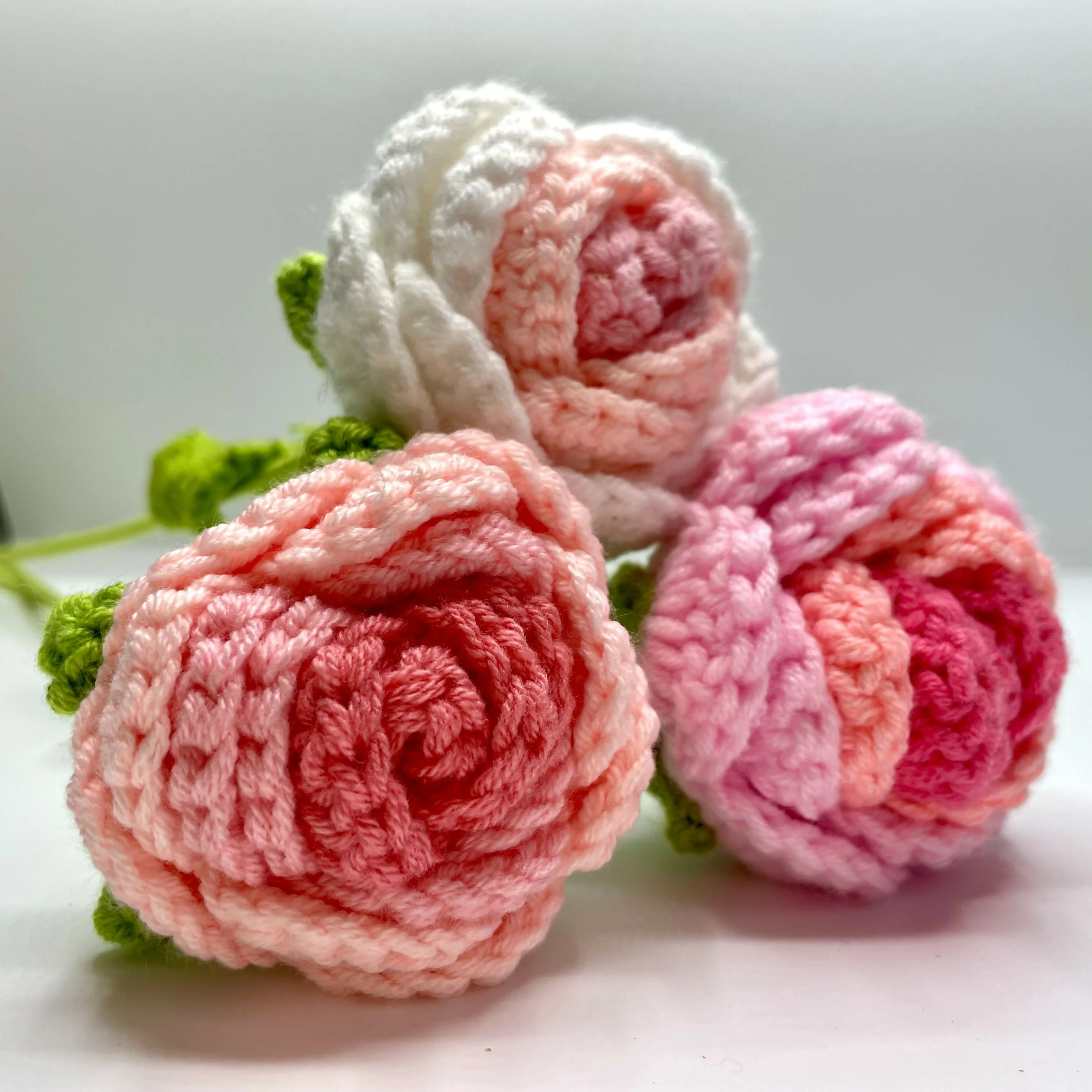 Pastel Crochet Rose Bud Stems - Image 4