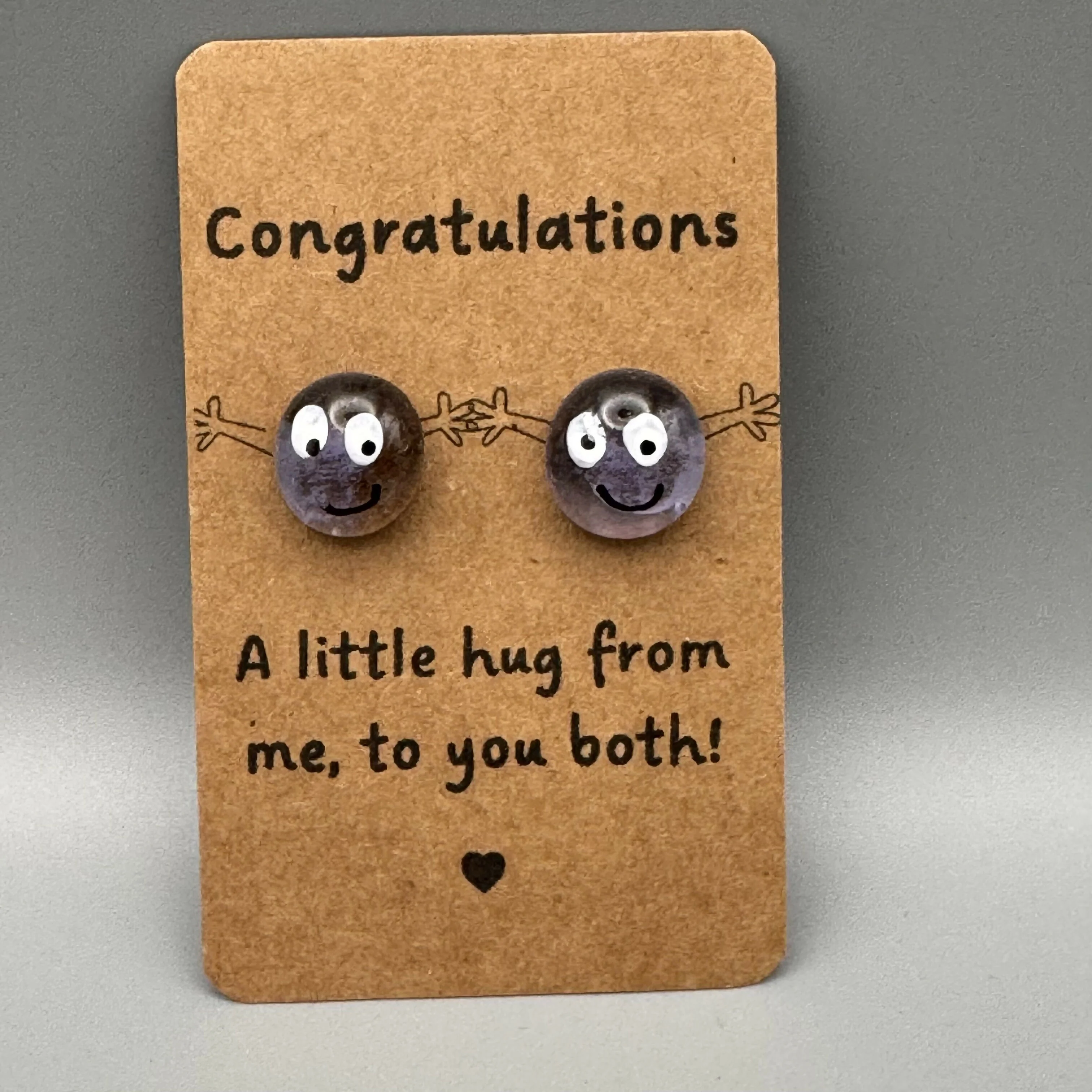 Pebble Hug Congratulations Couple Gift Card - Image 2