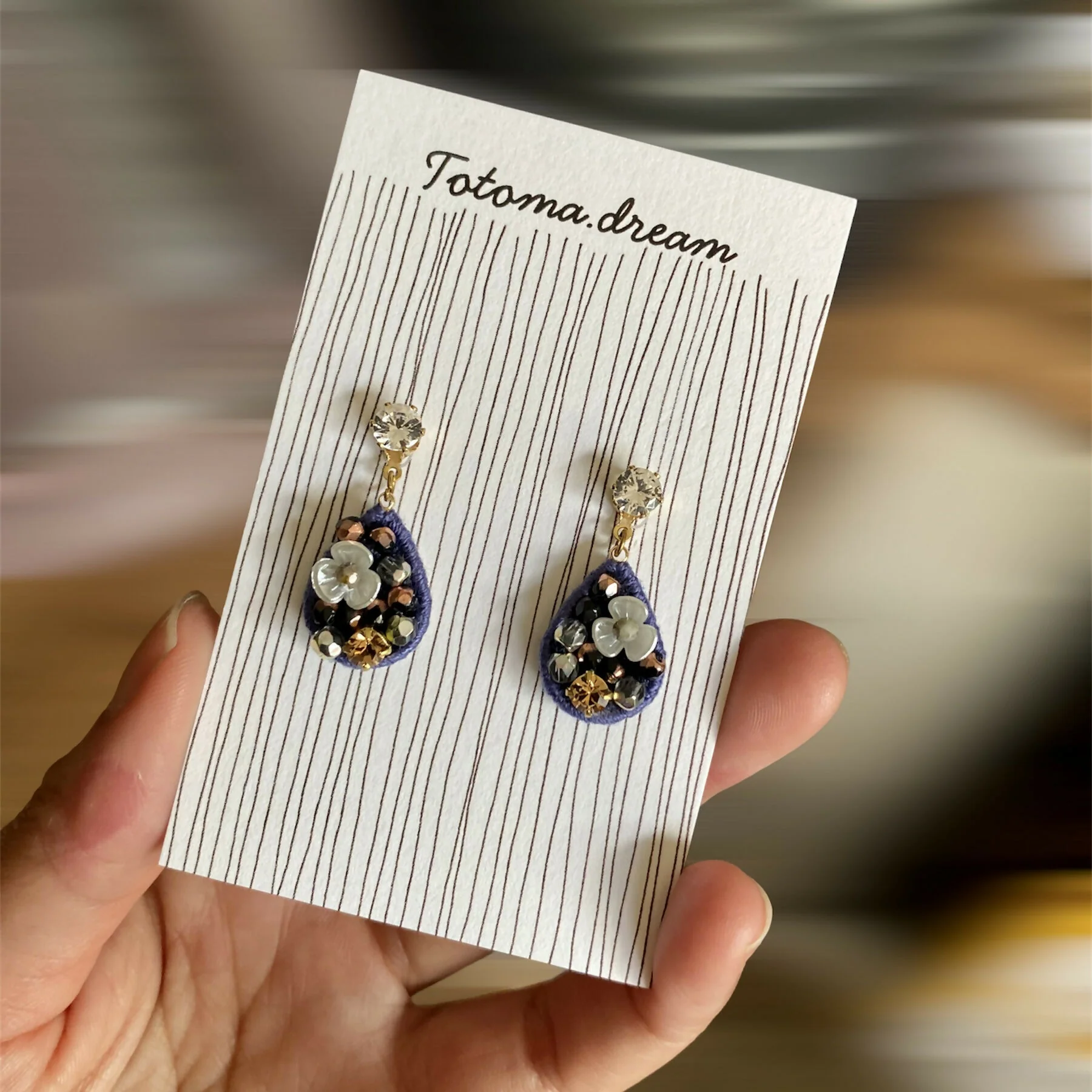 Pendant Crystal Embroidery Earrings (Waterdrop) - Image 10
