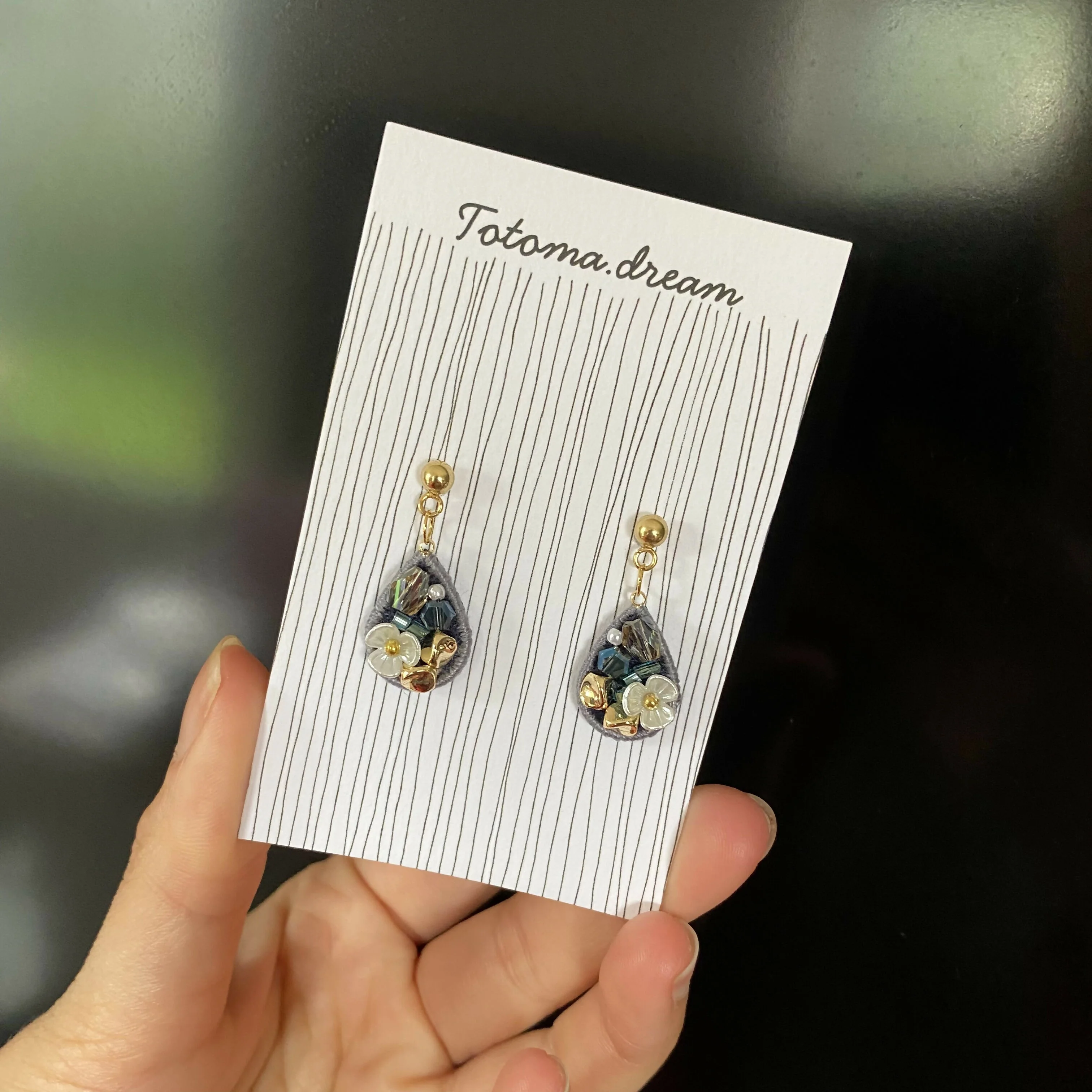 Pendant Crystal Embroidery Earrings (Waterdrop) - Image 14
