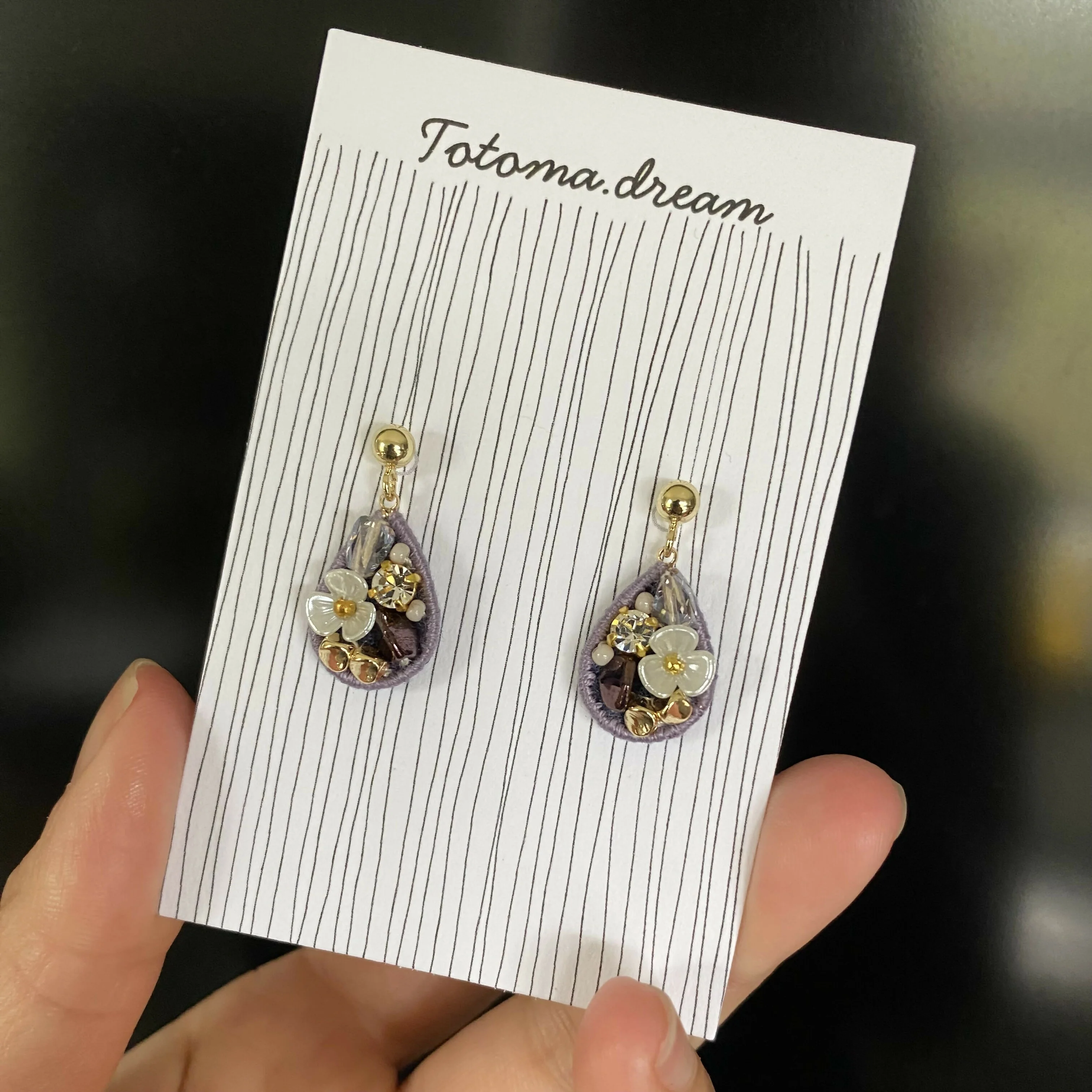 Pendant Crystal Embroidery Earrings (Waterdrop) - Image 15