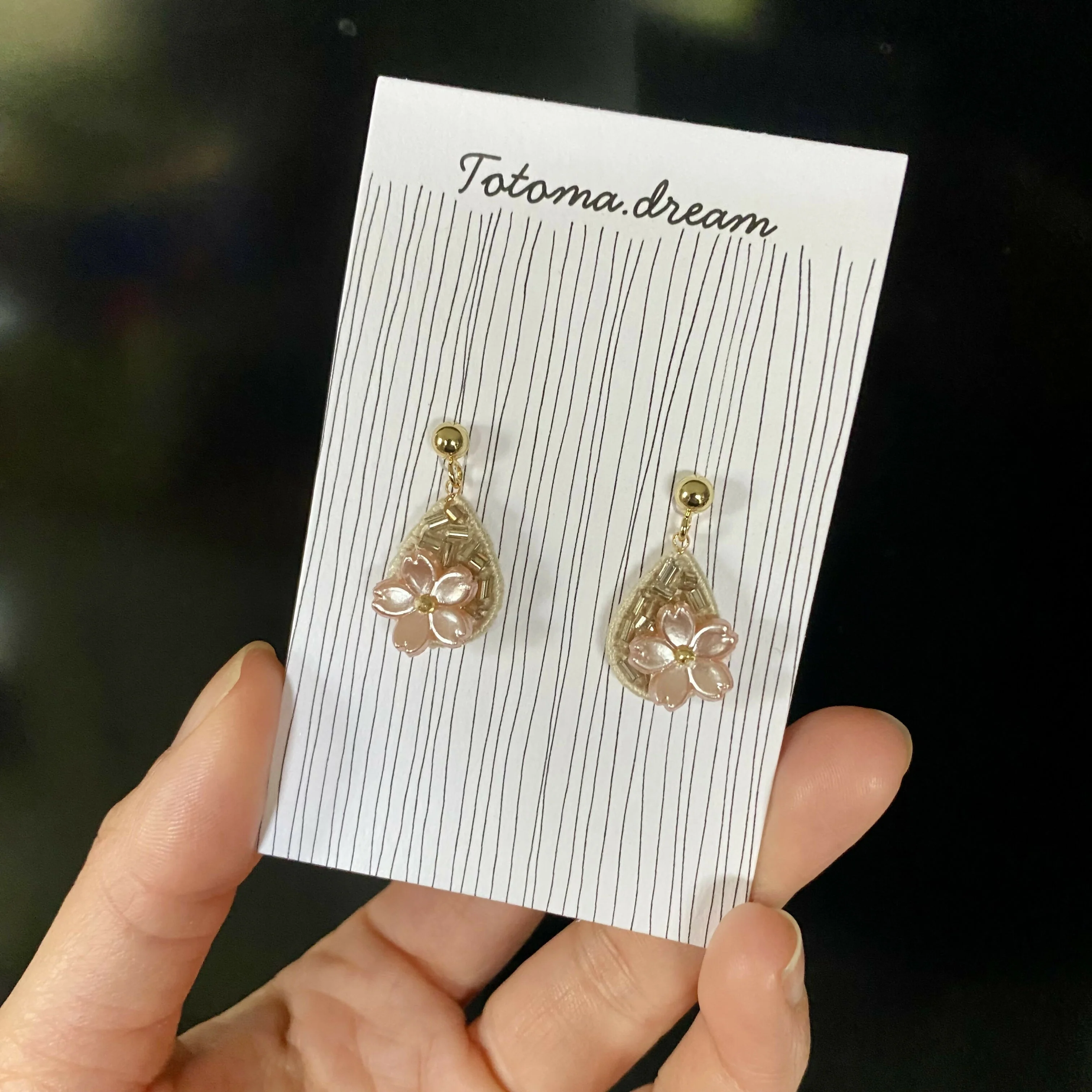 Pendant Crystal Embroidery Earrings (Waterdrop) - Image 23