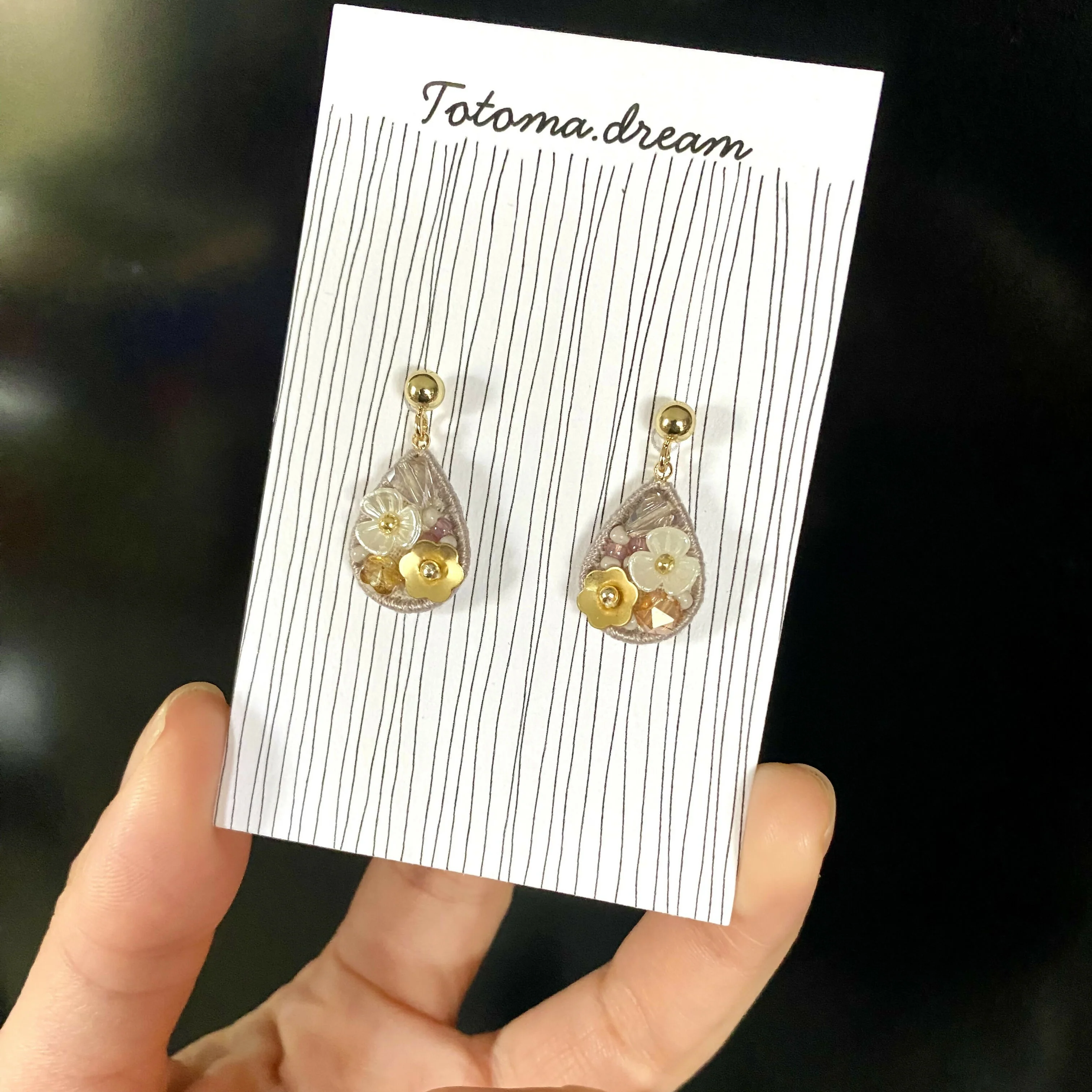 Pendant Crystal Embroidery Earrings (Waterdrop) - Image 24