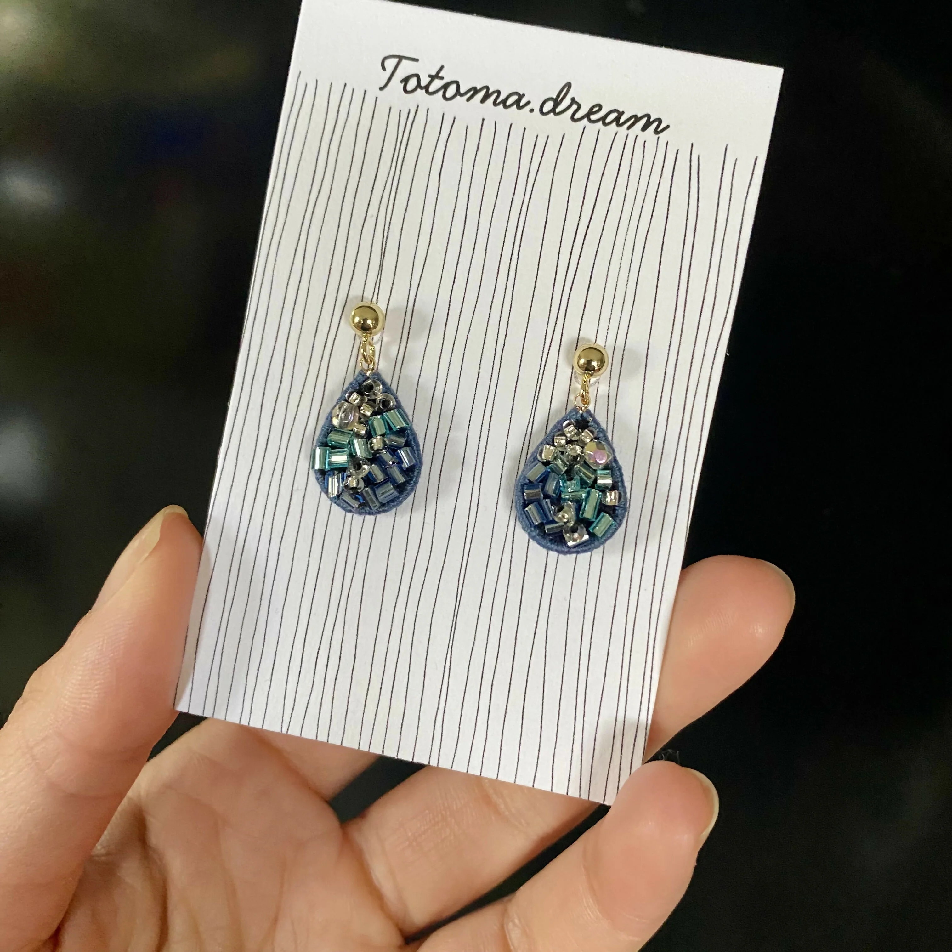 Pendant Crystal Embroidery Earrings (Waterdrop) - Image 25