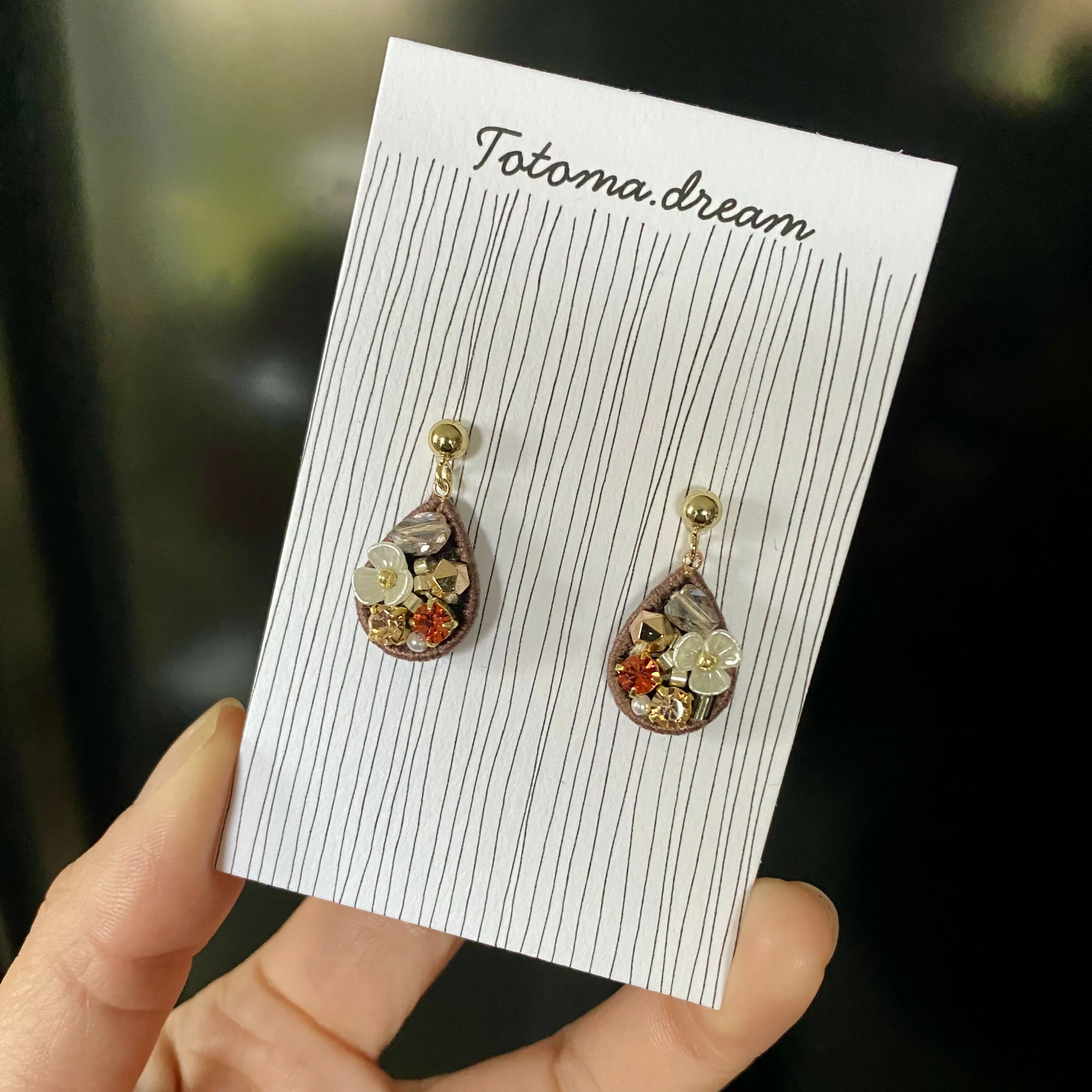 Pendant Crystal Embroidery Earrings (Waterdrop) - Image 26