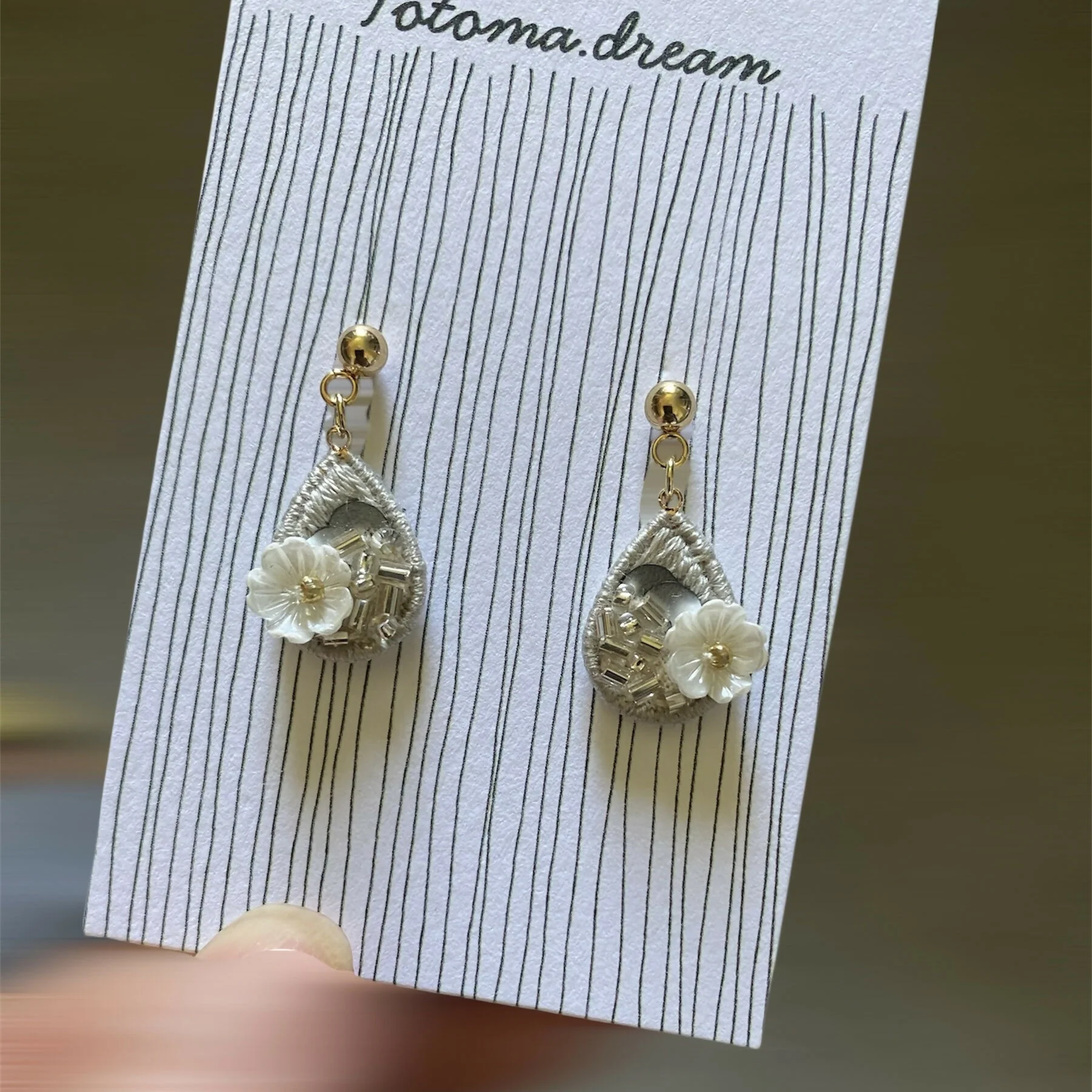 Pendant Crystal Embroidery Earrings (Waterdrop) - Image 34