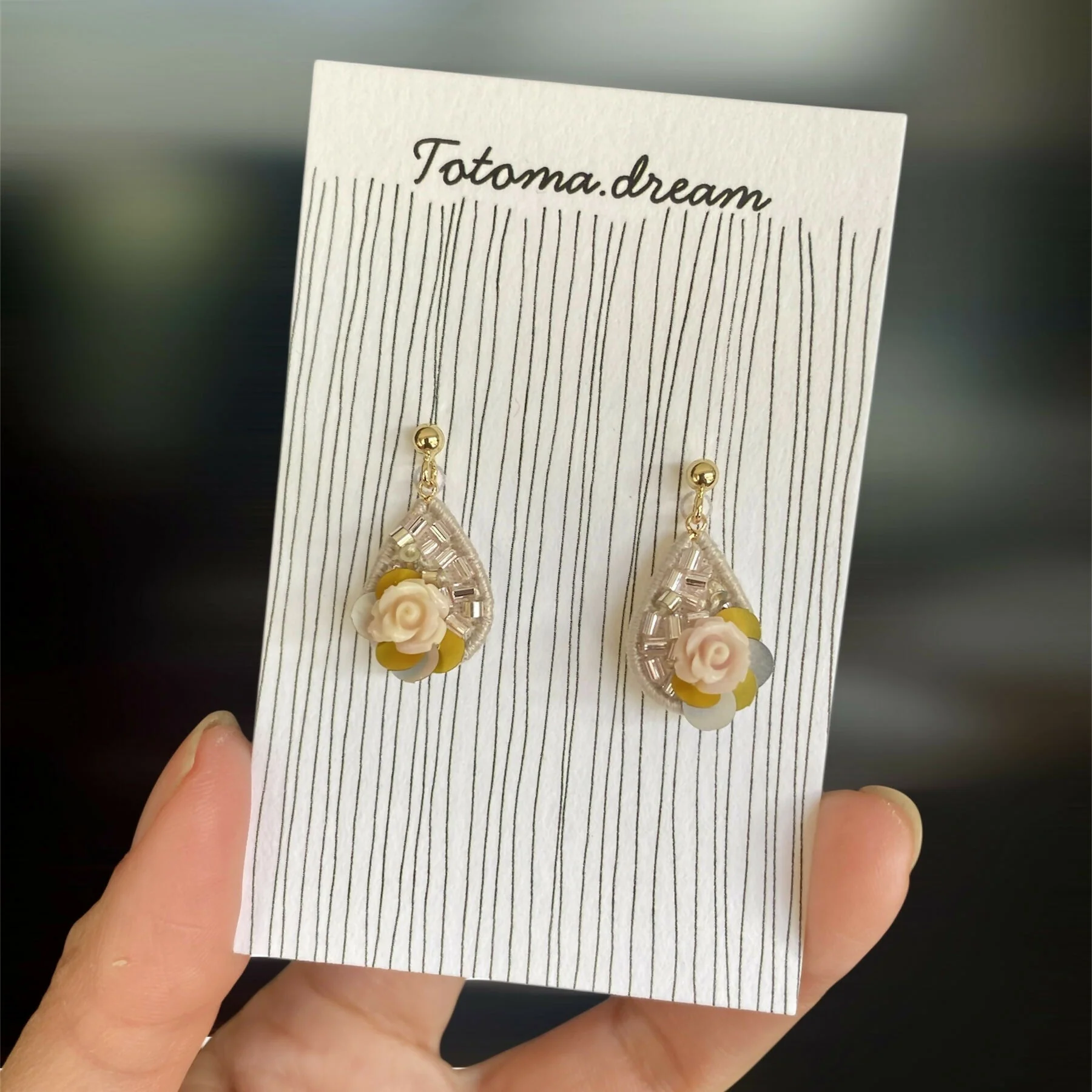 Pendant Crystal Embroidery Earrings (Waterdrop) - Image 38