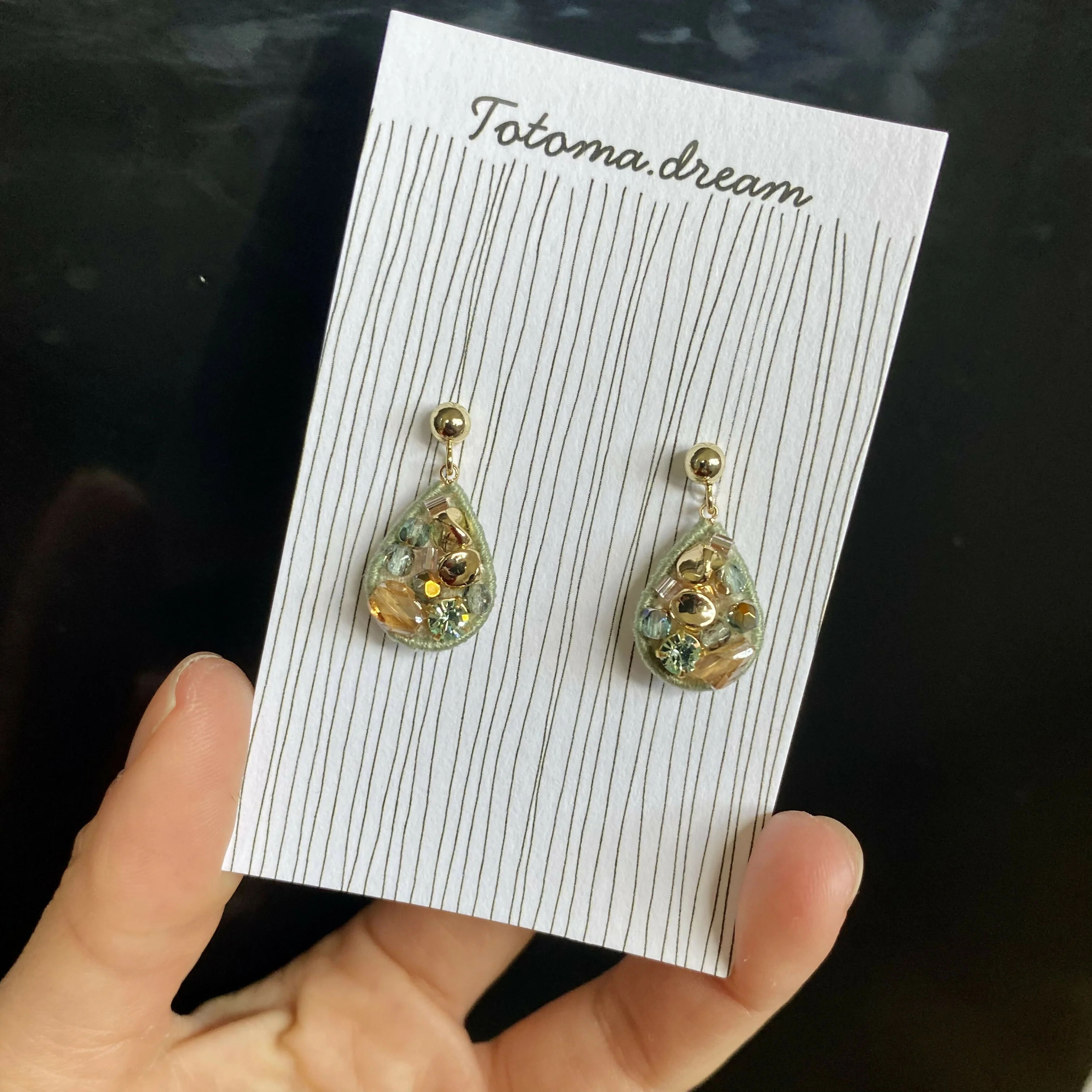 Pendant Crystal Embroidery Earrings (Waterdrop) - Image 6