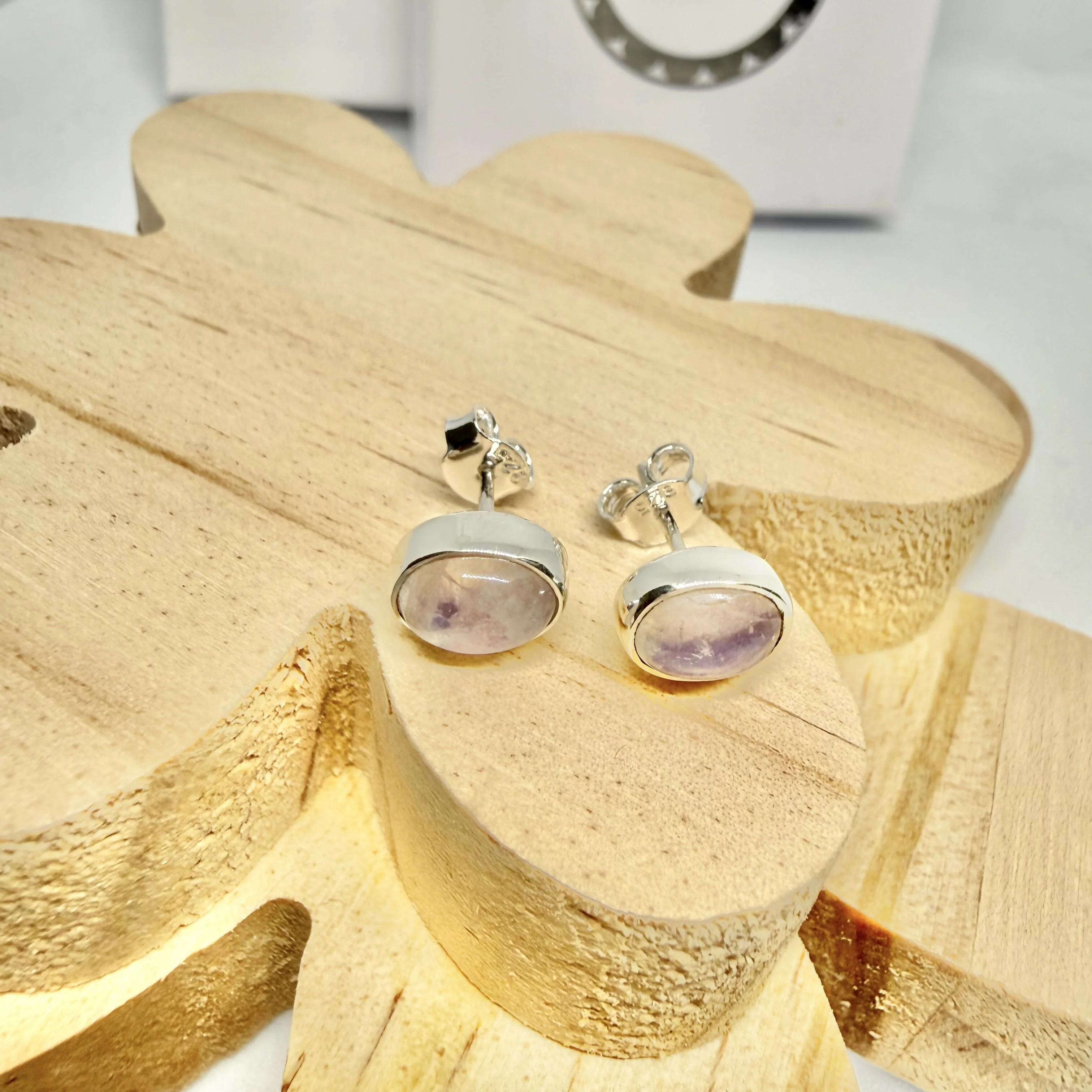 PINK MOONSTONE STUD EARRINGS - Image 2