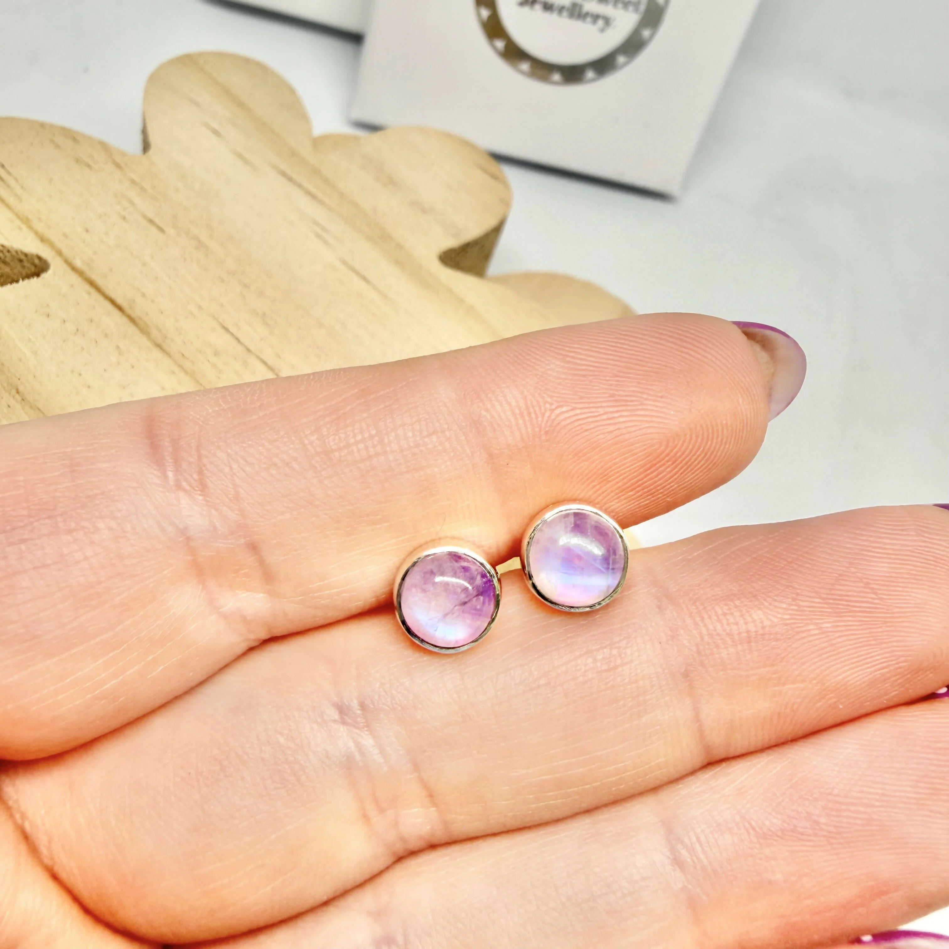 PINK MOONSTONE STUD EARRINGS - Image 3