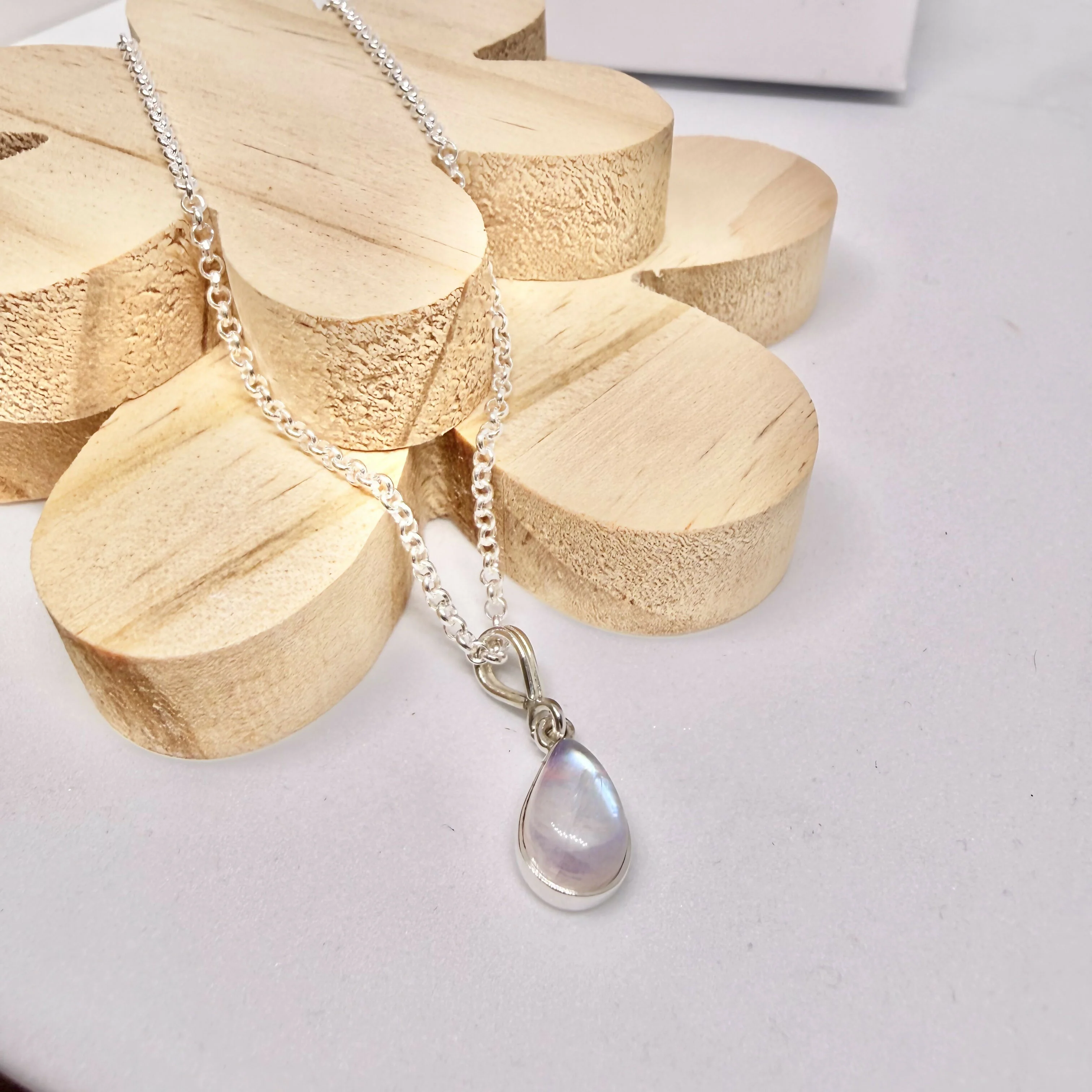 PINK MOONSTONE TEARDROP NECKLACE