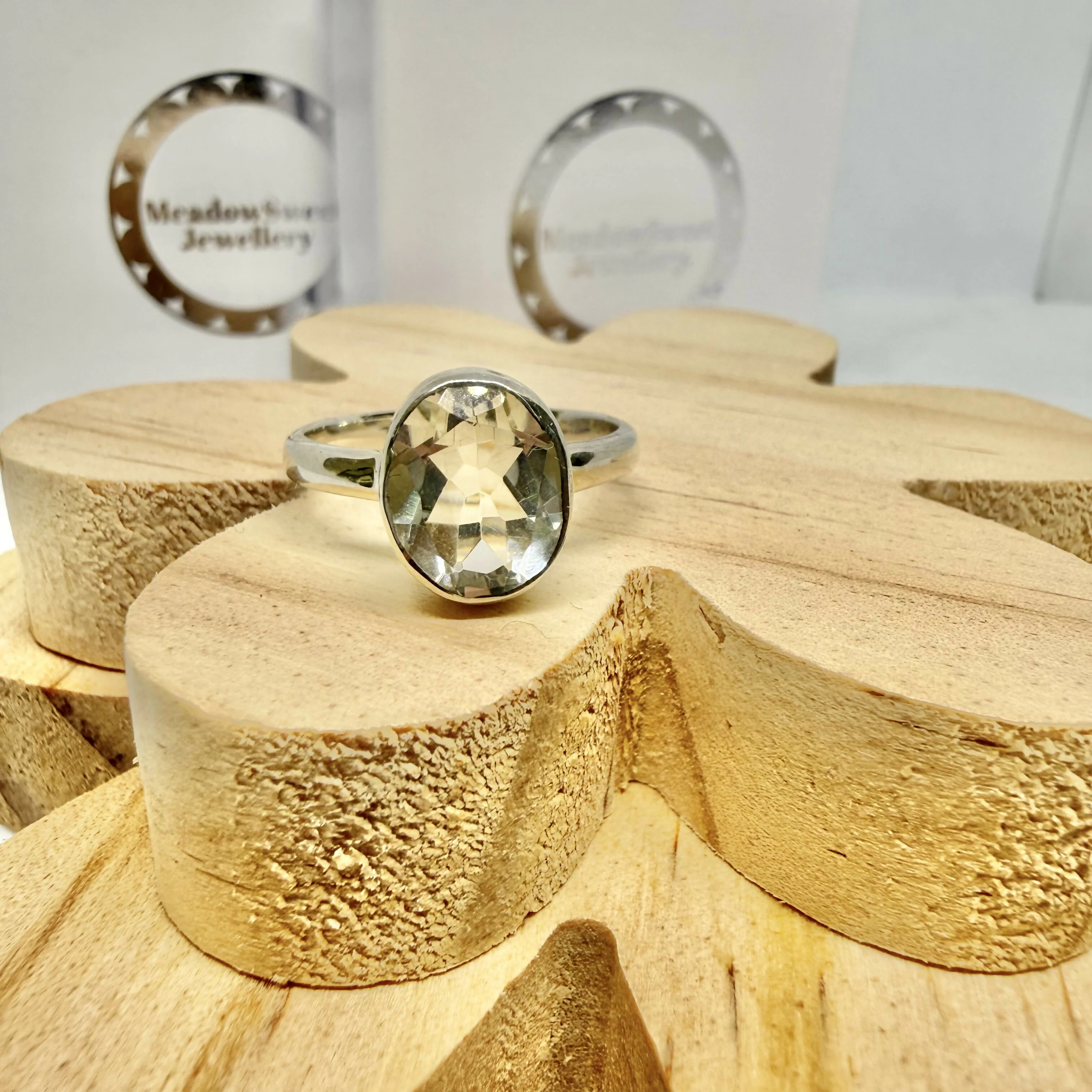 PRASIOLITE OVAL RING SIZE R