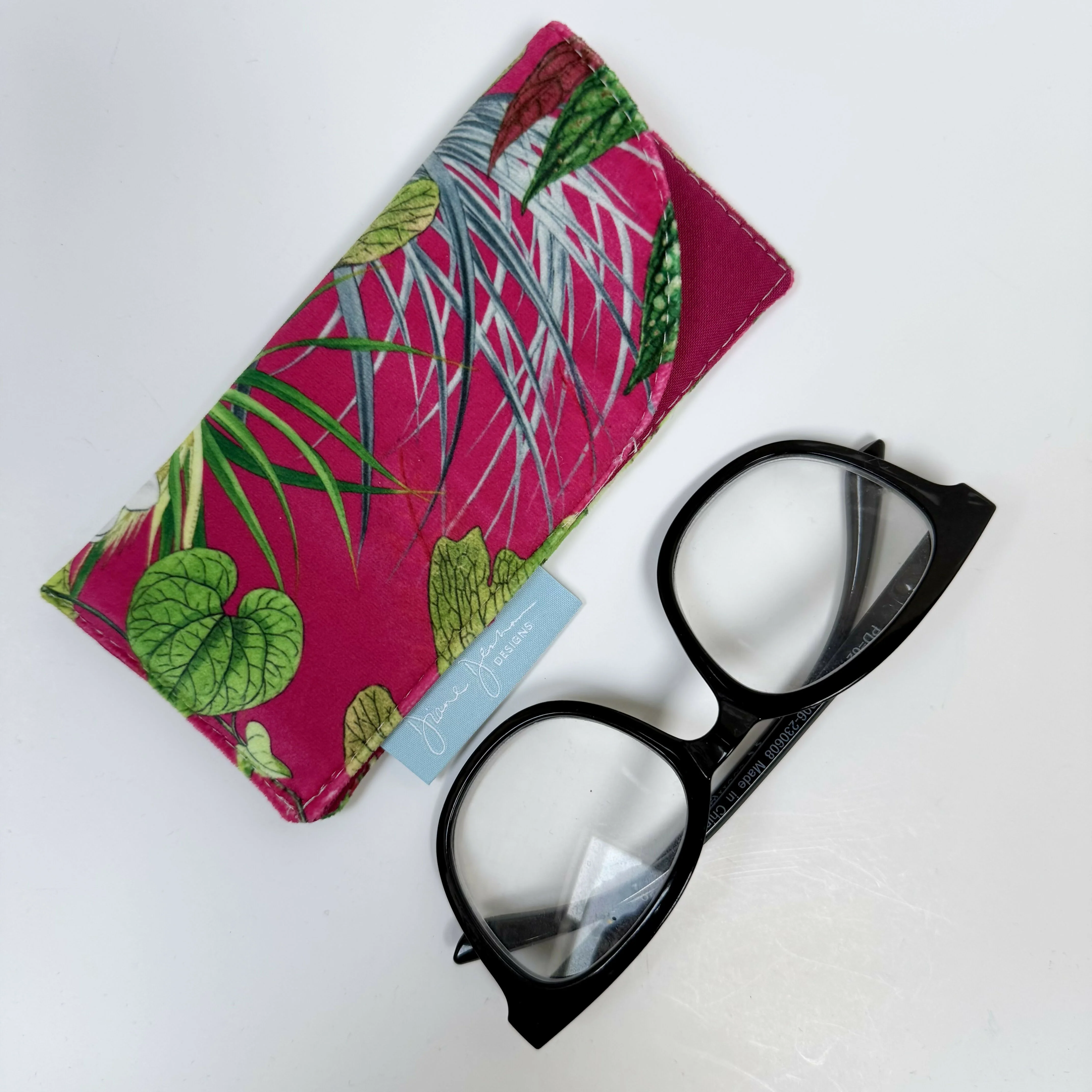 Premium Velvet Slip In Glasses Case - Image 3