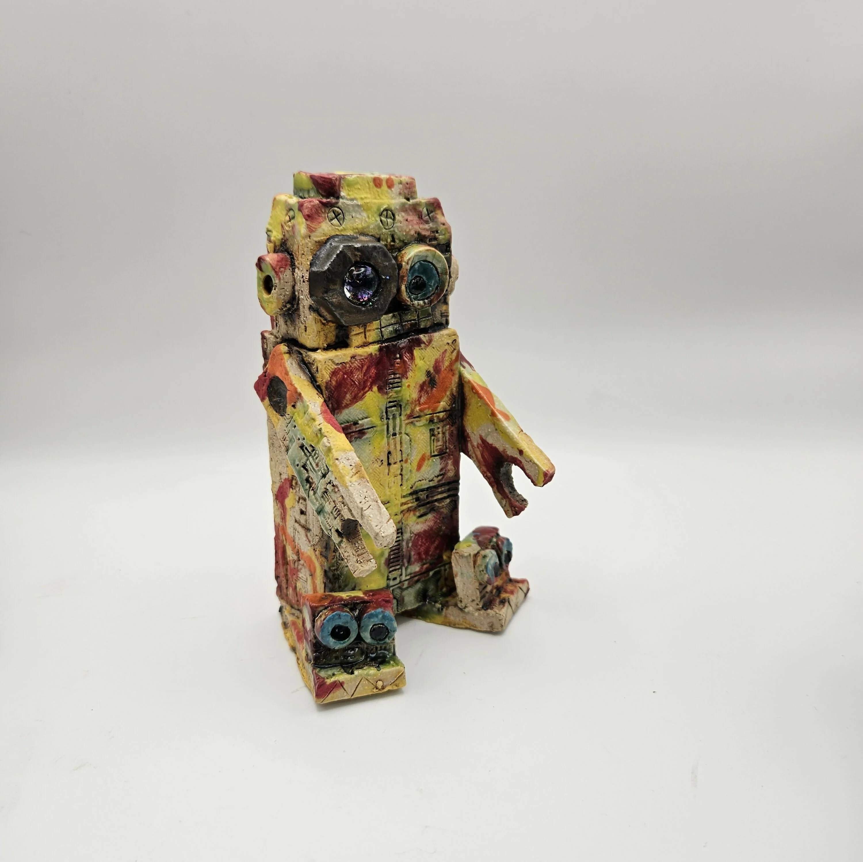 QUIRKY CERAMIC ROBOT SCULPTURE - Image 2