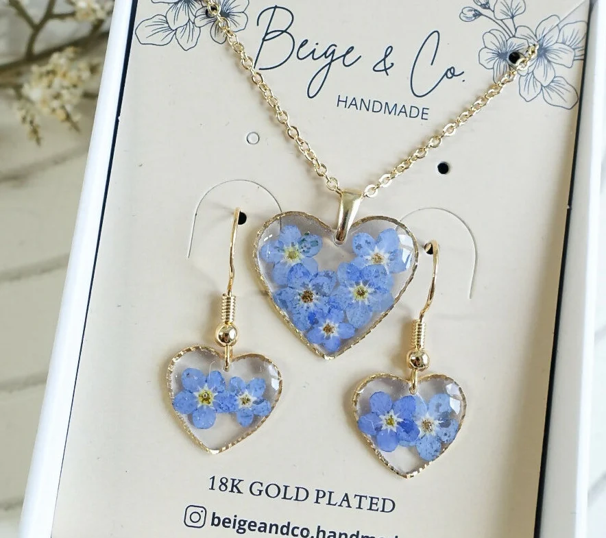 Real Flower Jewellery Gift Set Purple Heart