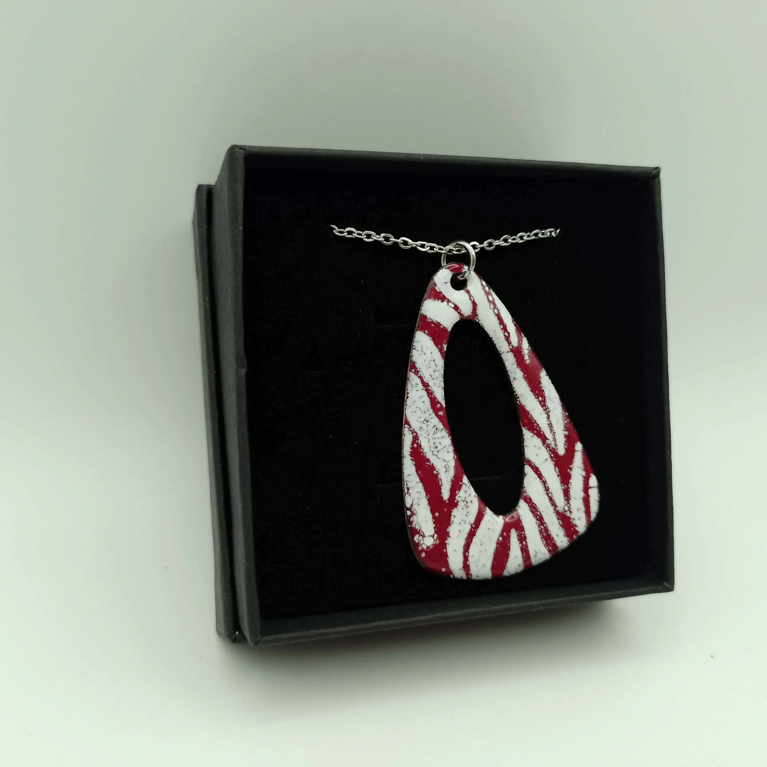 Red with White Striped Enamel Pendant - Image 3
