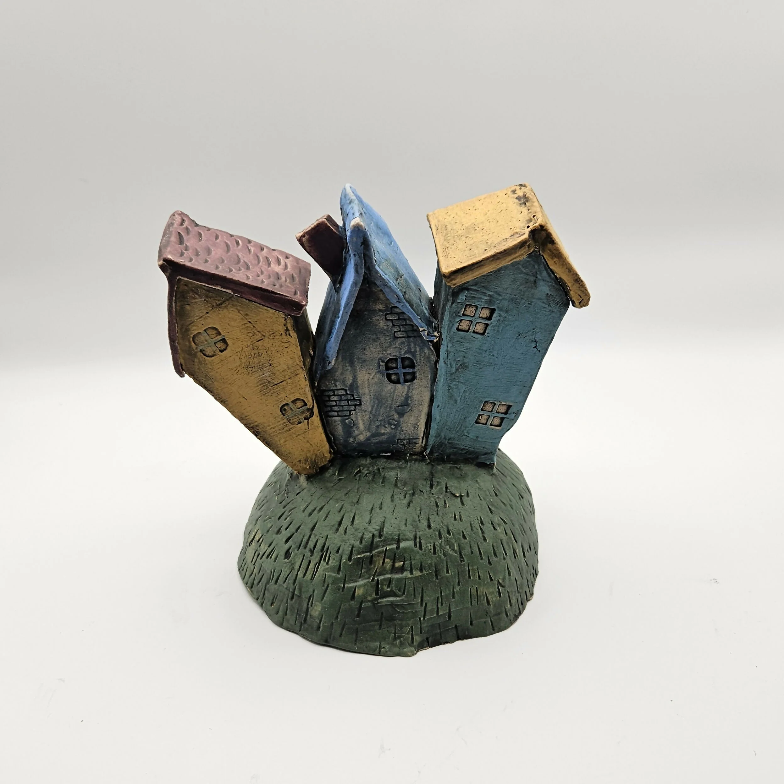 RUSTIC CERAMIC TOWNHOUSE ON HILL - Image 2