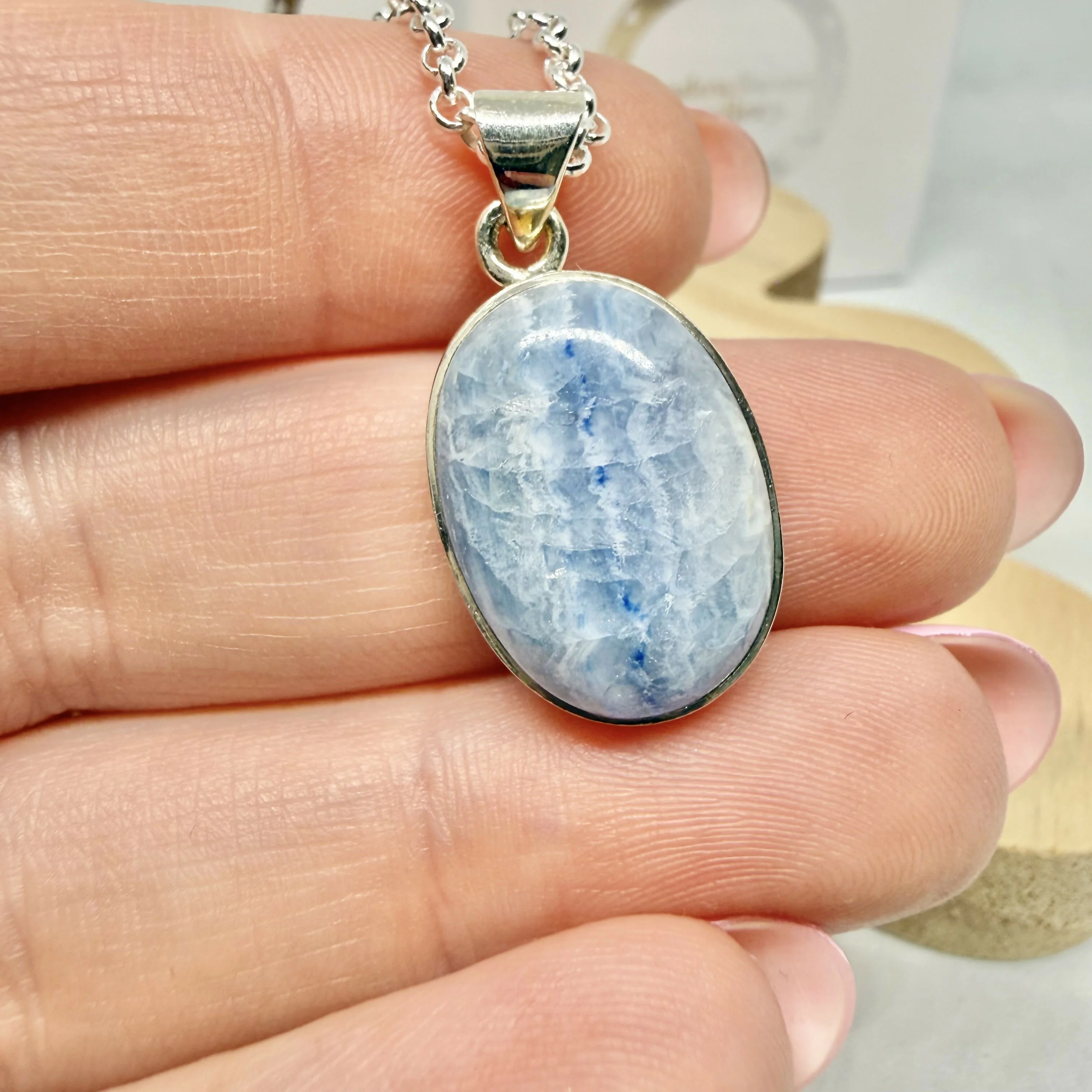 SCHEELITE NECKLACE - Image 2