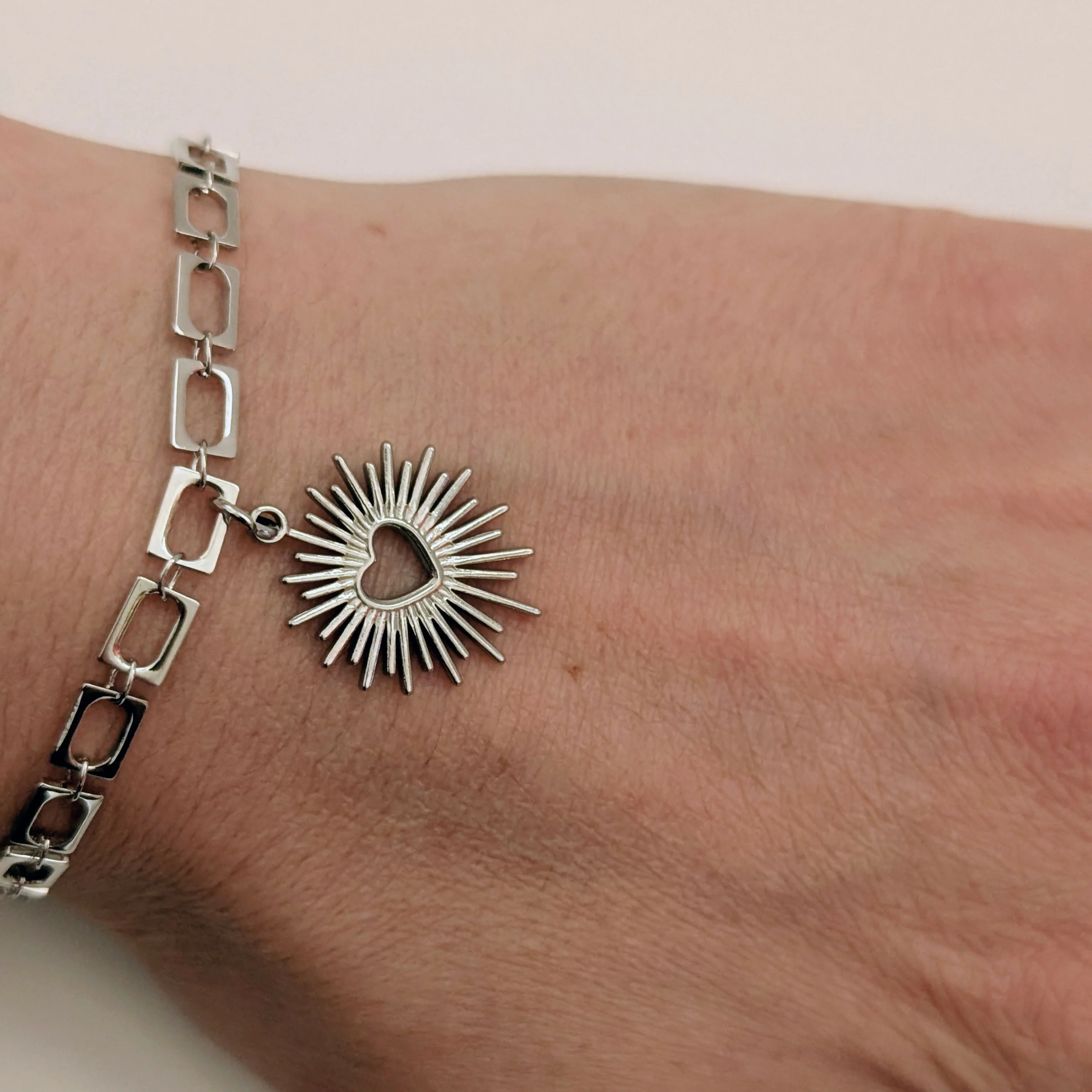 Silver Sacred Heart Bracelet on Deco Rectangular Chain - Image 3