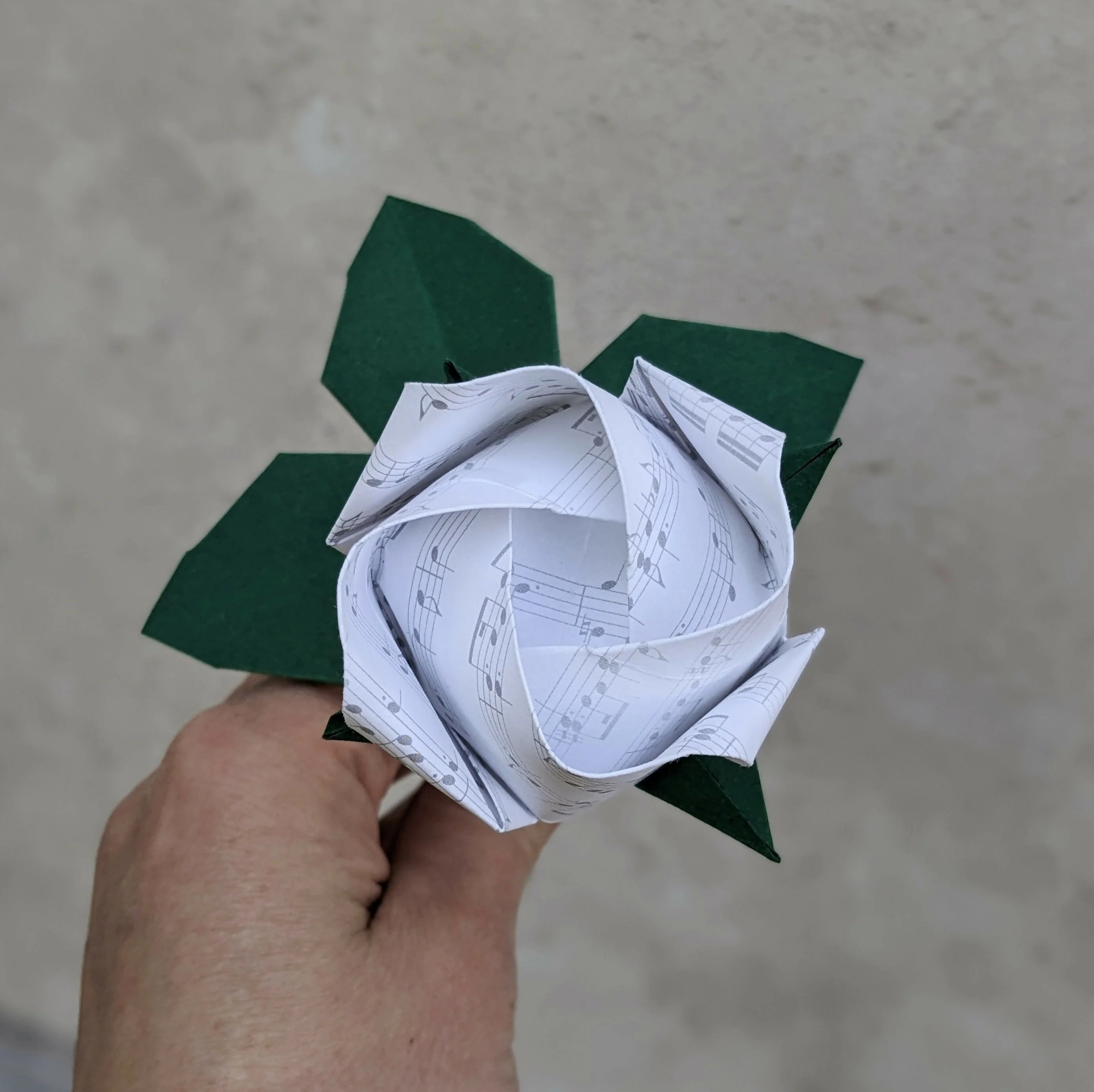 Single Stem Origami Paper Rose - Image 6