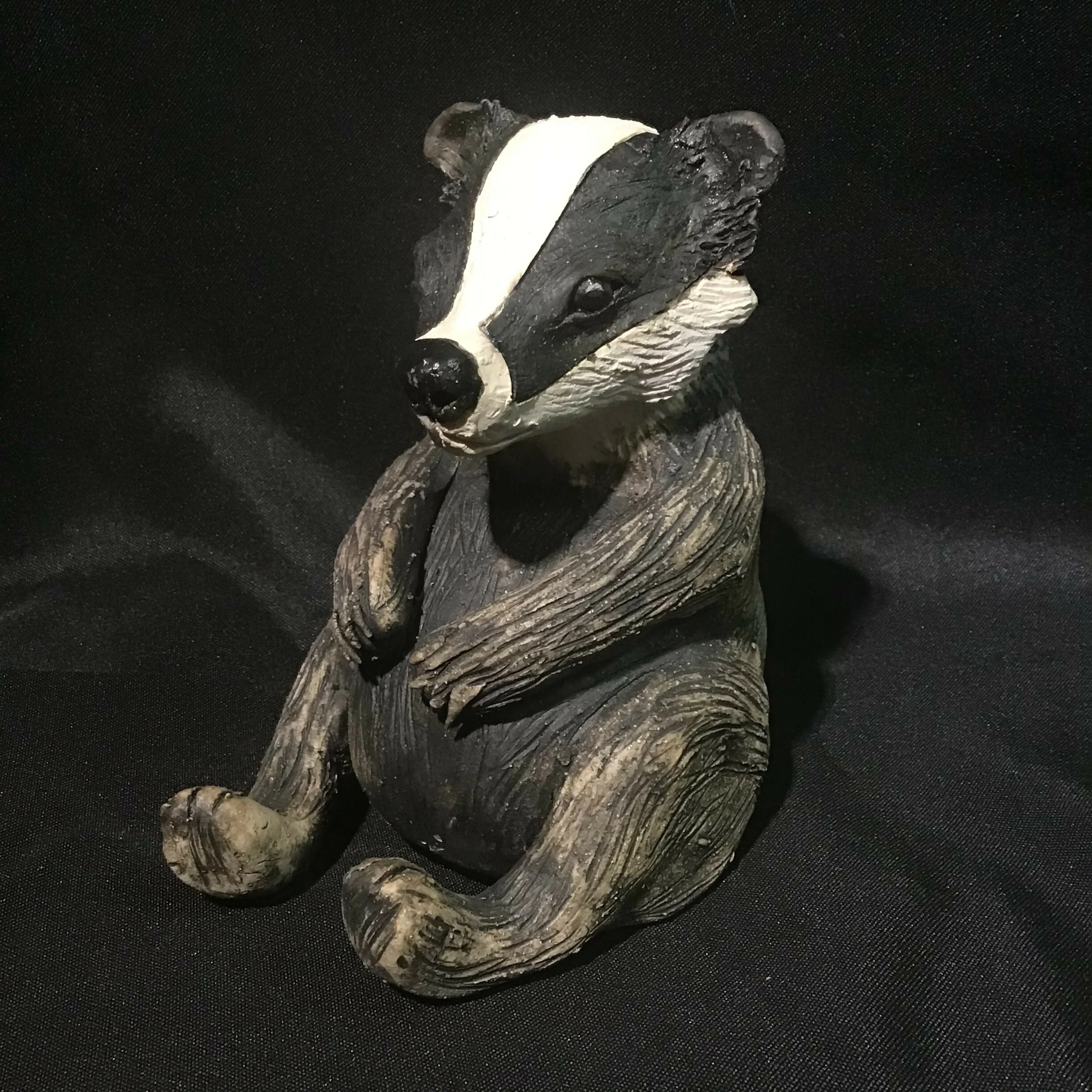 Sitting Badger Sculpture - Image 2