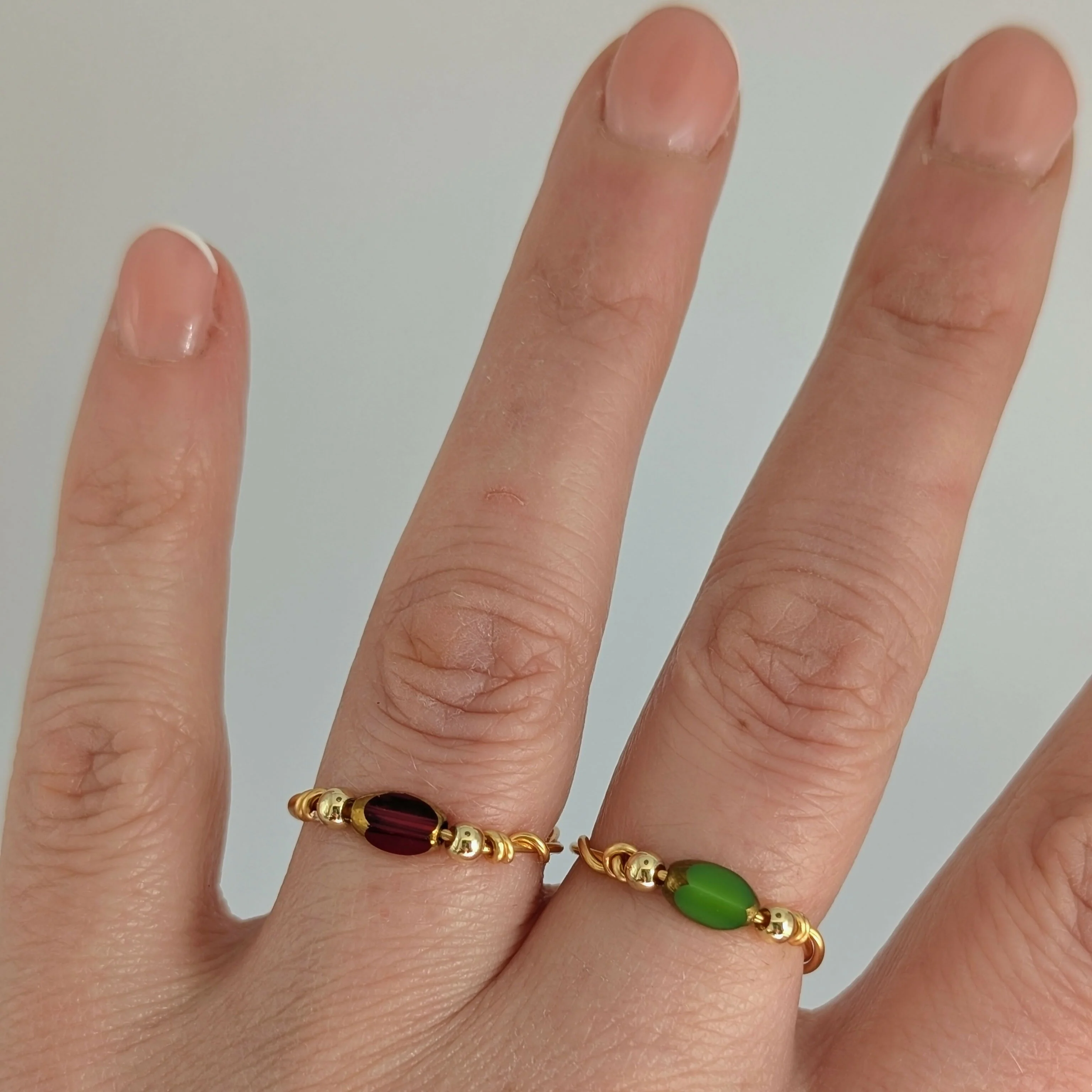 SIZE SMALL Glass Bead Gold Plated Wire Rings in an Array of Colours - Image 3
