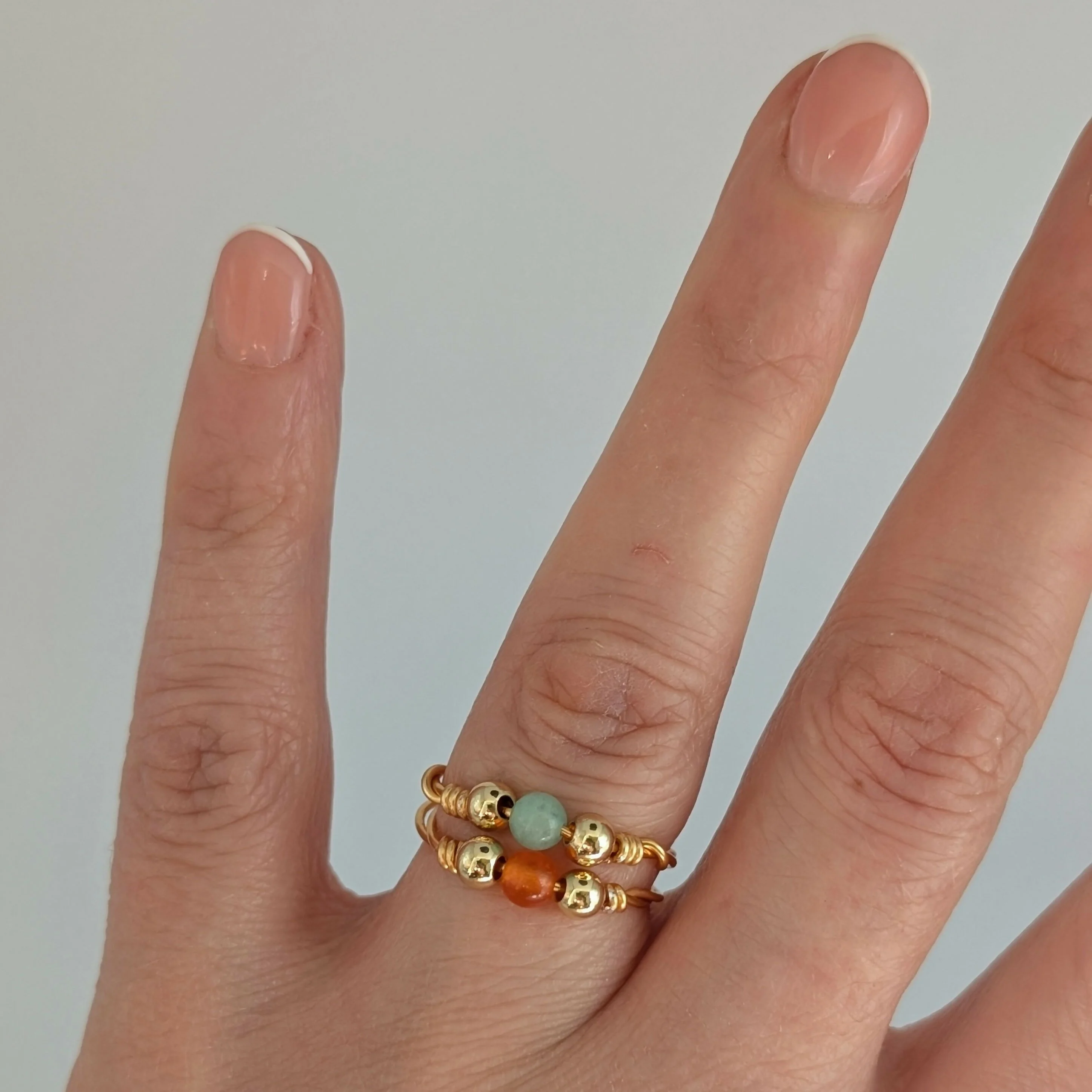 SIZE SMALL Semi Precious Bead Gold Plated Wire Rings in a Choice of Colours - Image 4