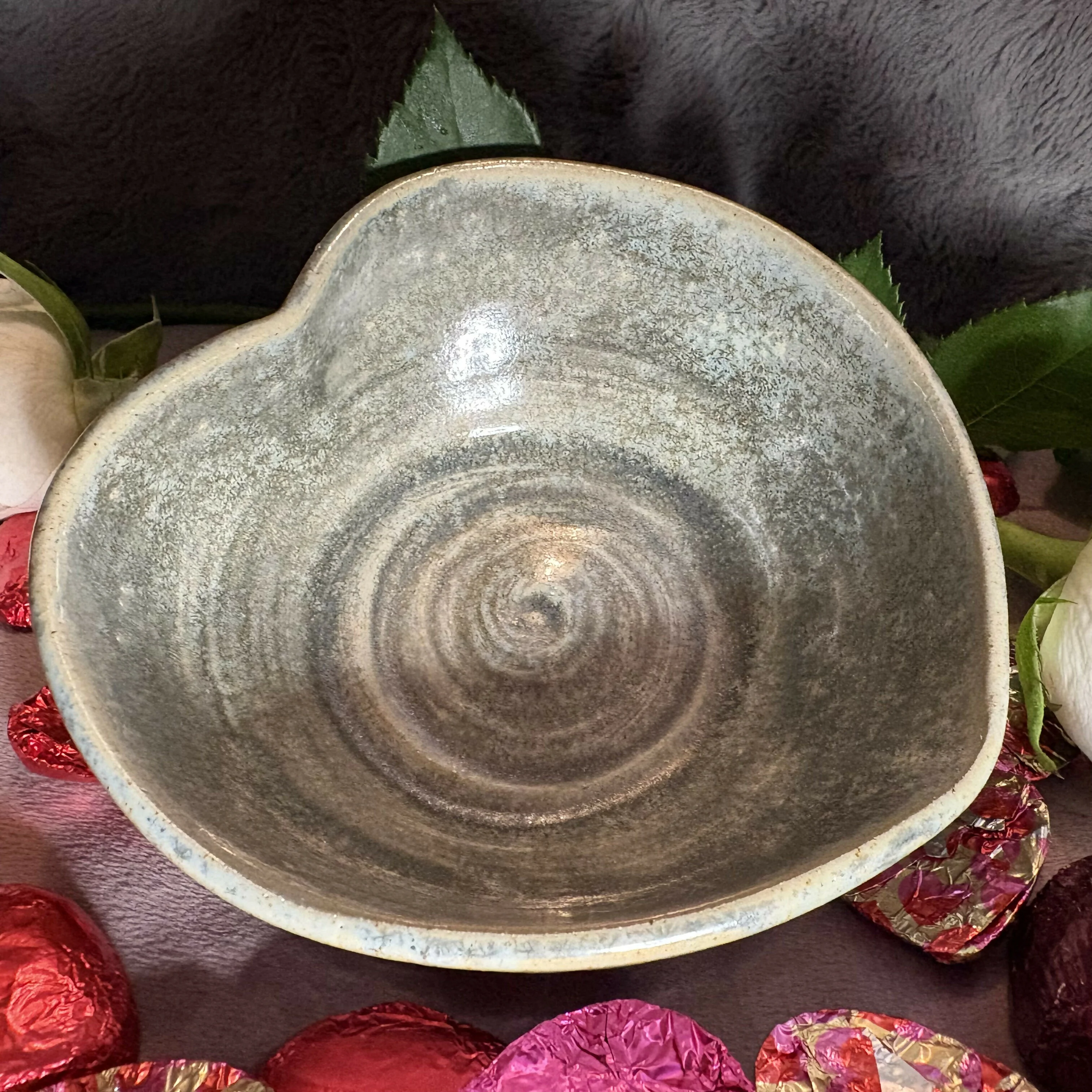 Slate Speckle Heart Bowl - Image 3