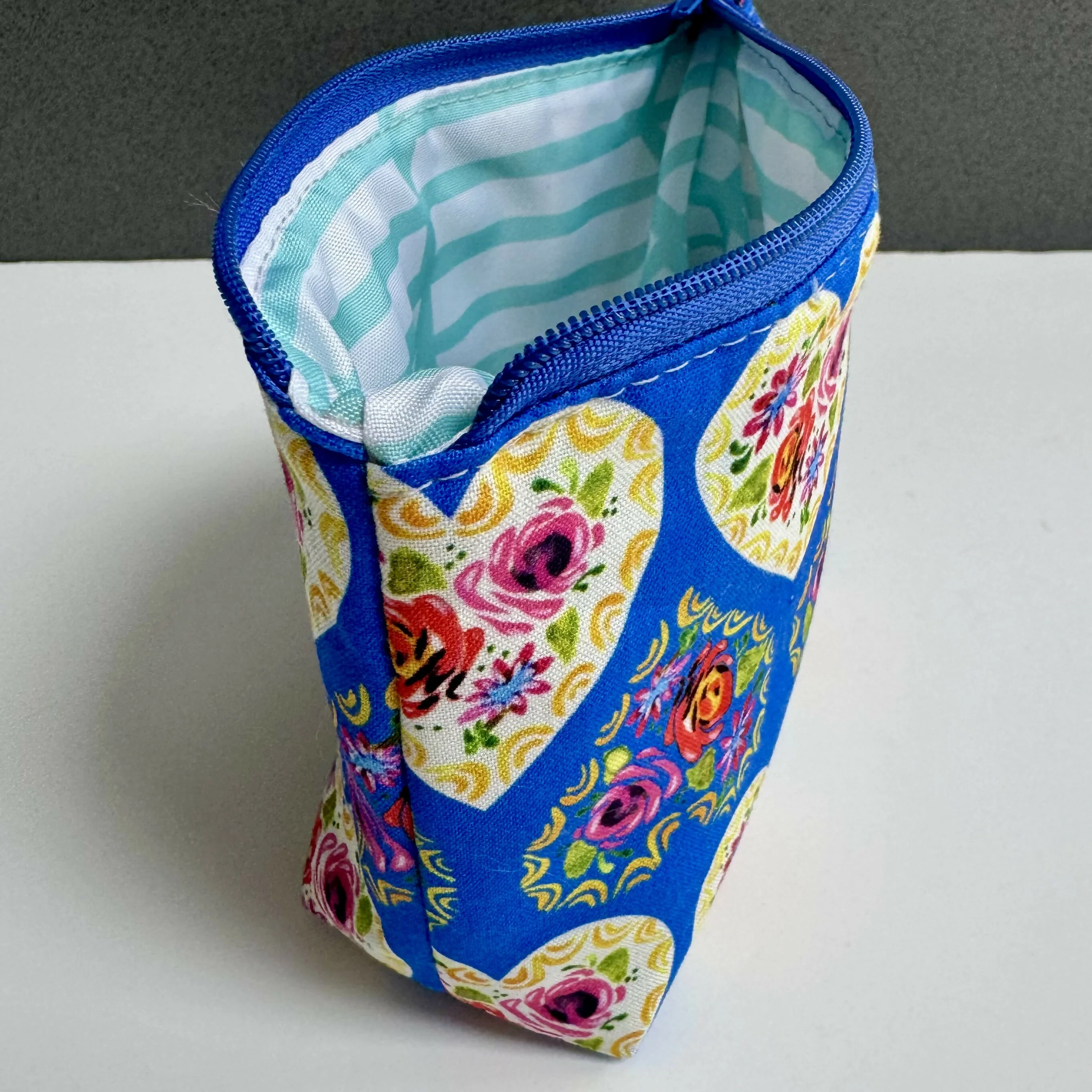Small Make Up Bag - Folk Art Hearts - Image 3
