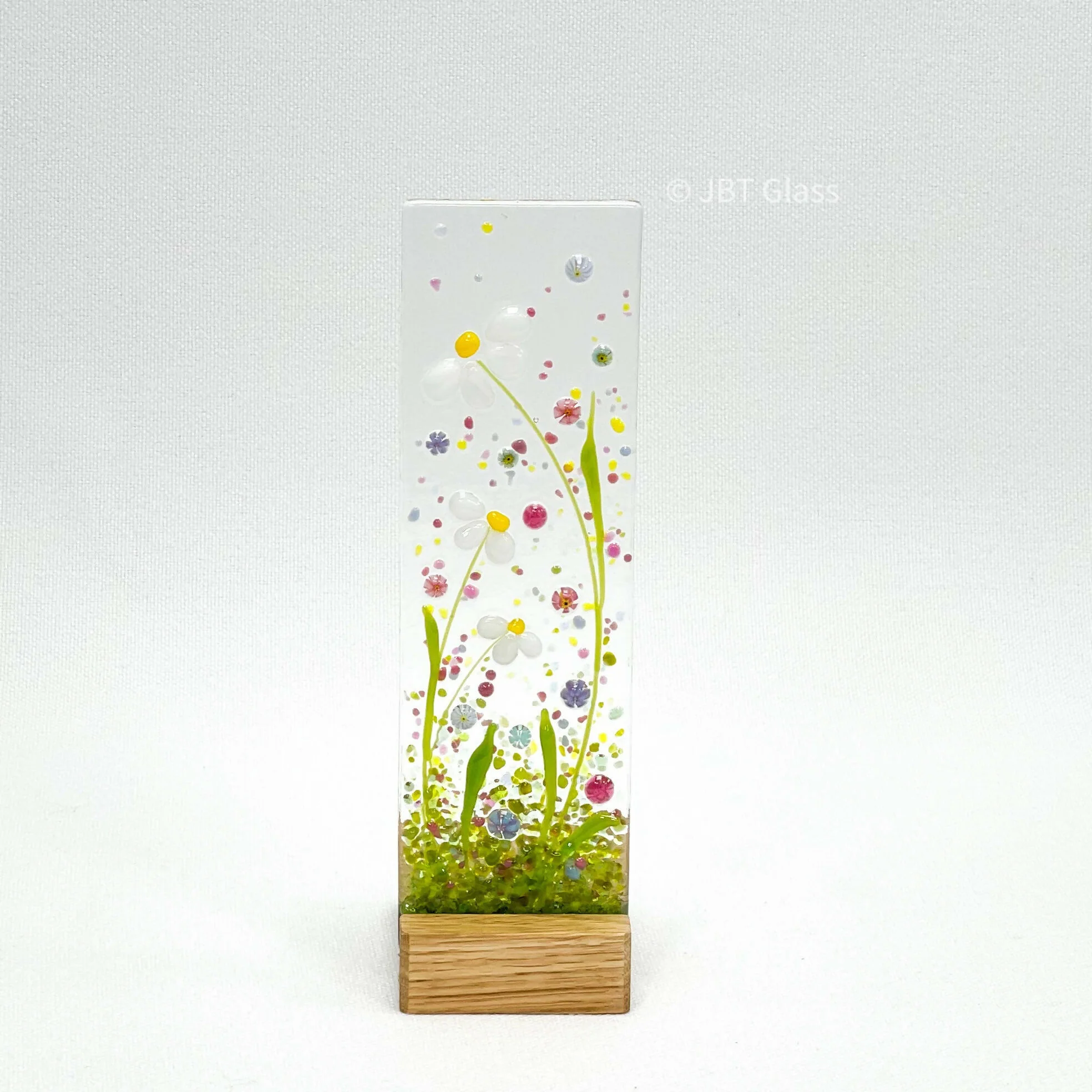 Spring Daisy Small Plinth - Image 3