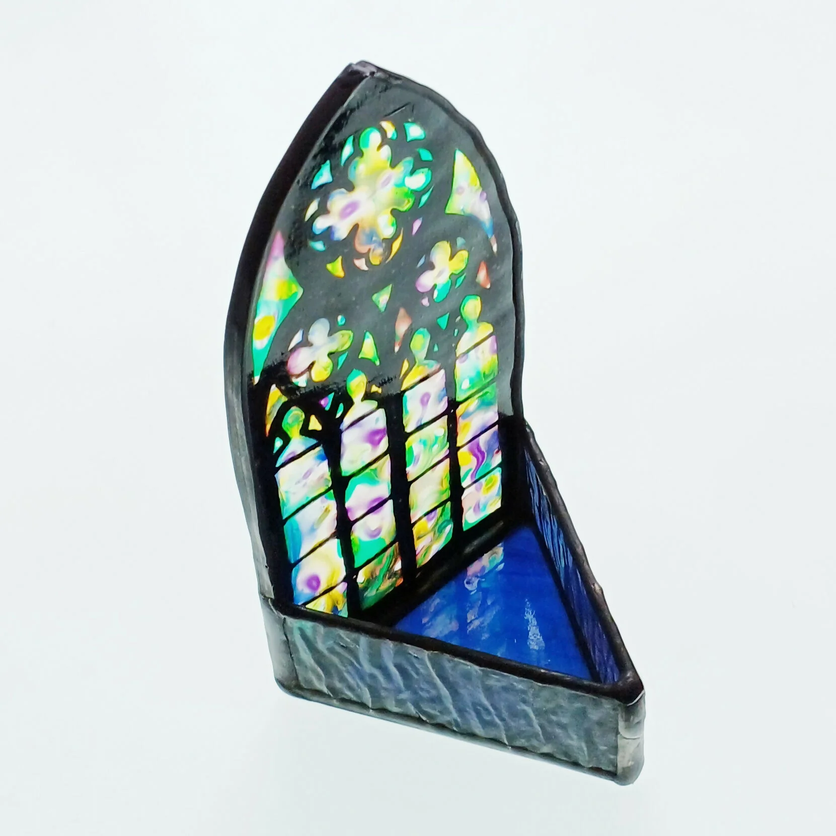 Stained Glass Cathedral Window Tealight - Image 3