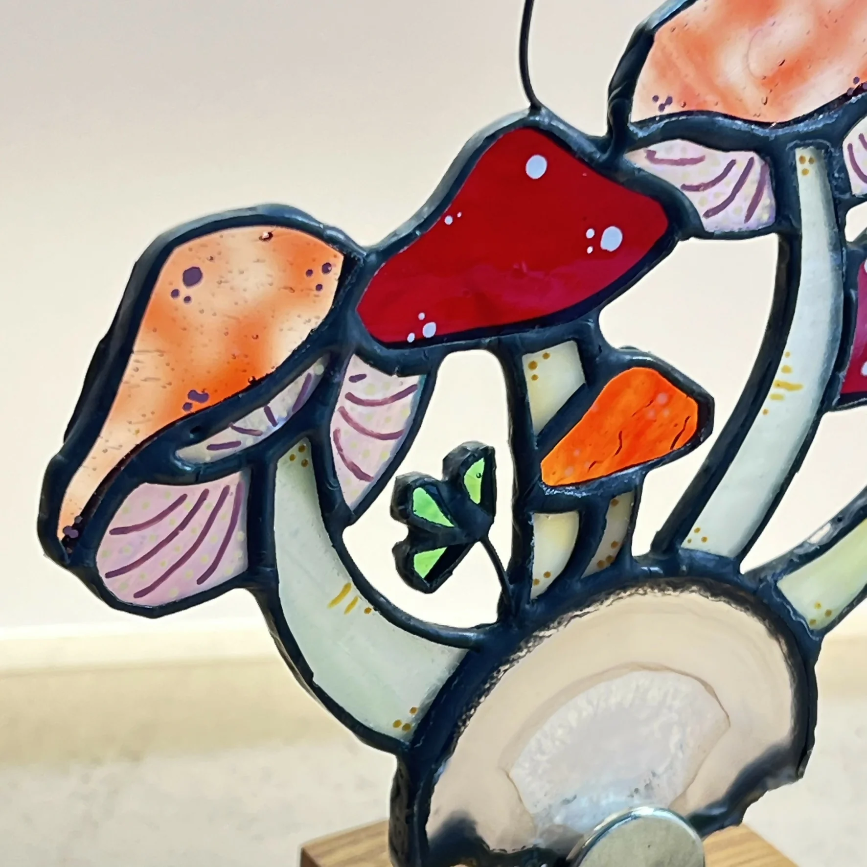 Stained Glass Toadstools on Agate Slice - Image 3