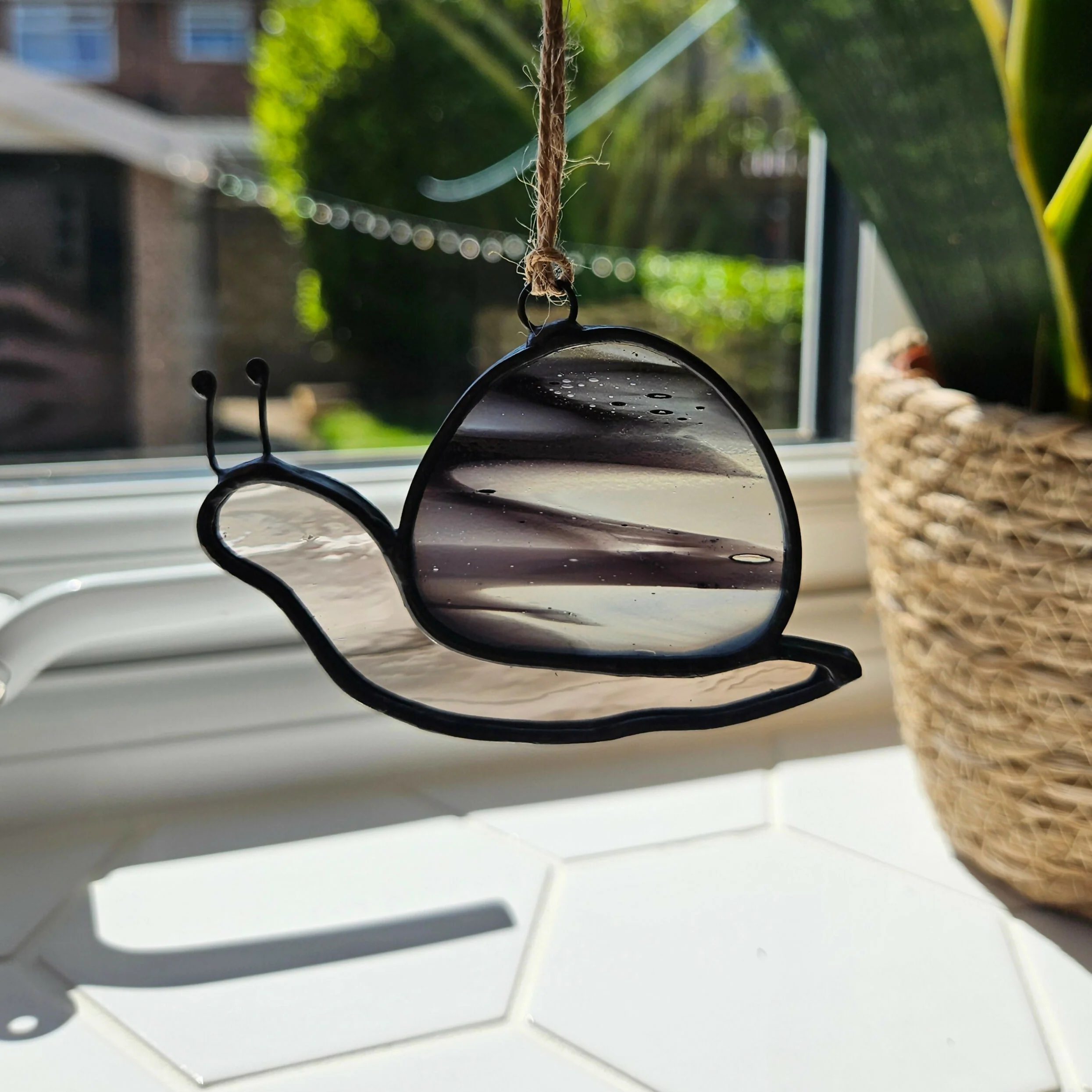 Streaky Black & White Snail Stained Glass Suncatcher - Image 2