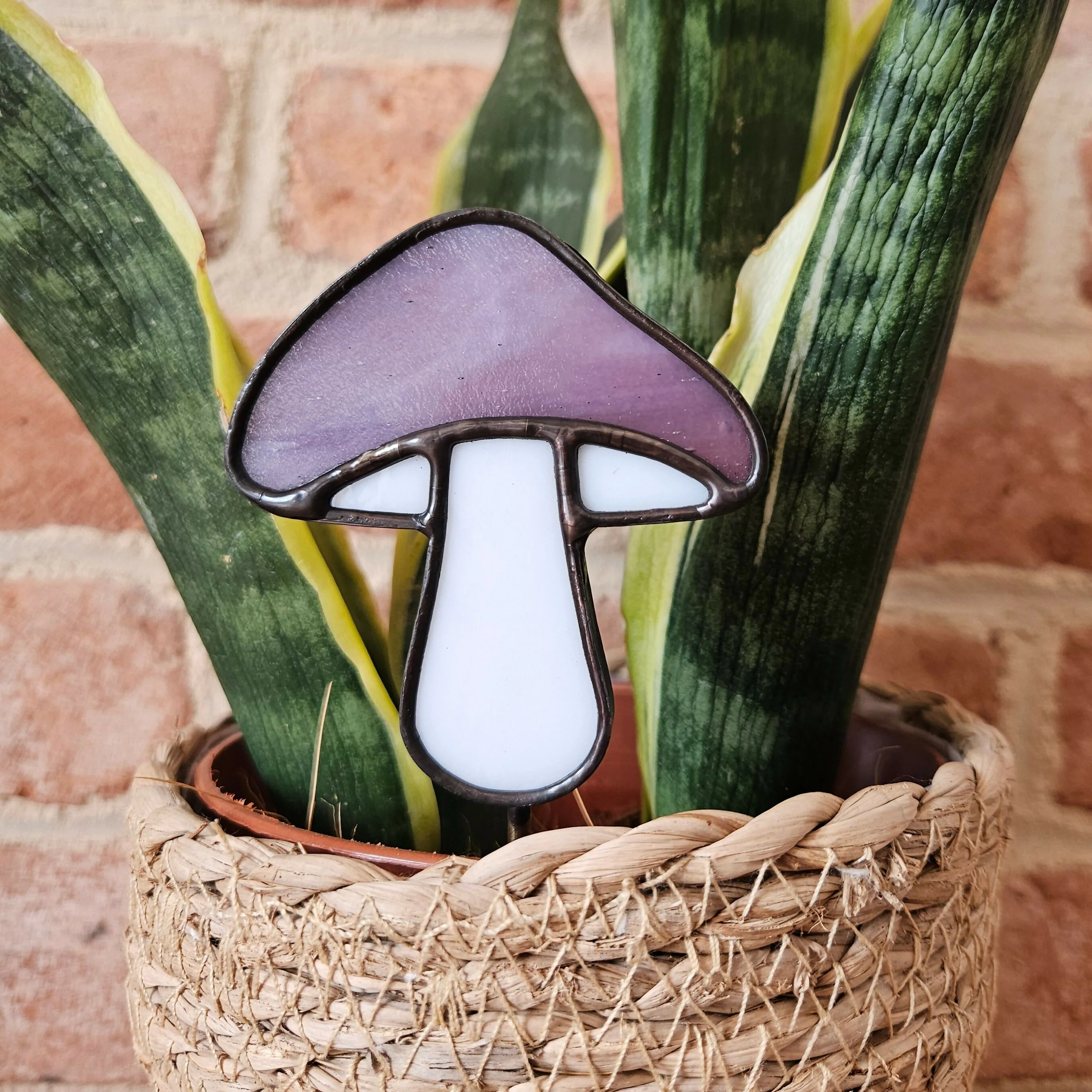 Streaky Purple Mushroom Stained Glass Plantstake - Image 3