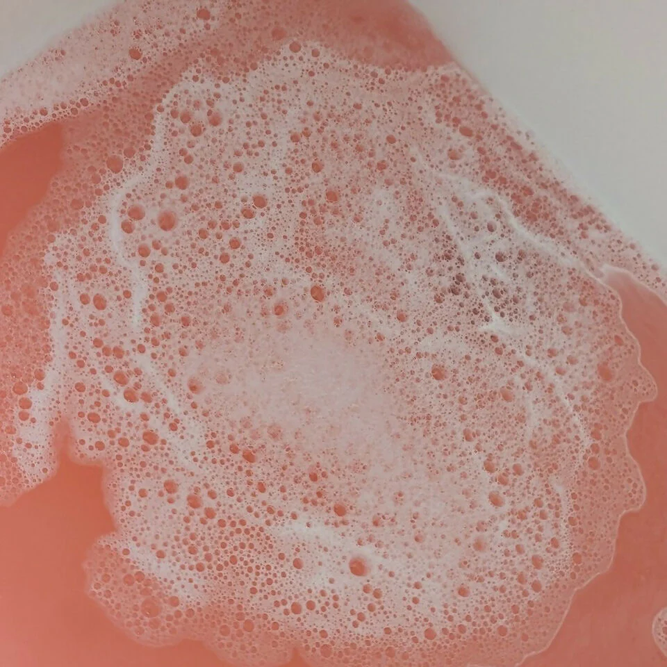 Summer Fruits, Lilac, Jasmine & Musk Foaming Bath Salts - Himalayan Pink, Dead Sea & Epsom Salt Blend 250g - Image 2