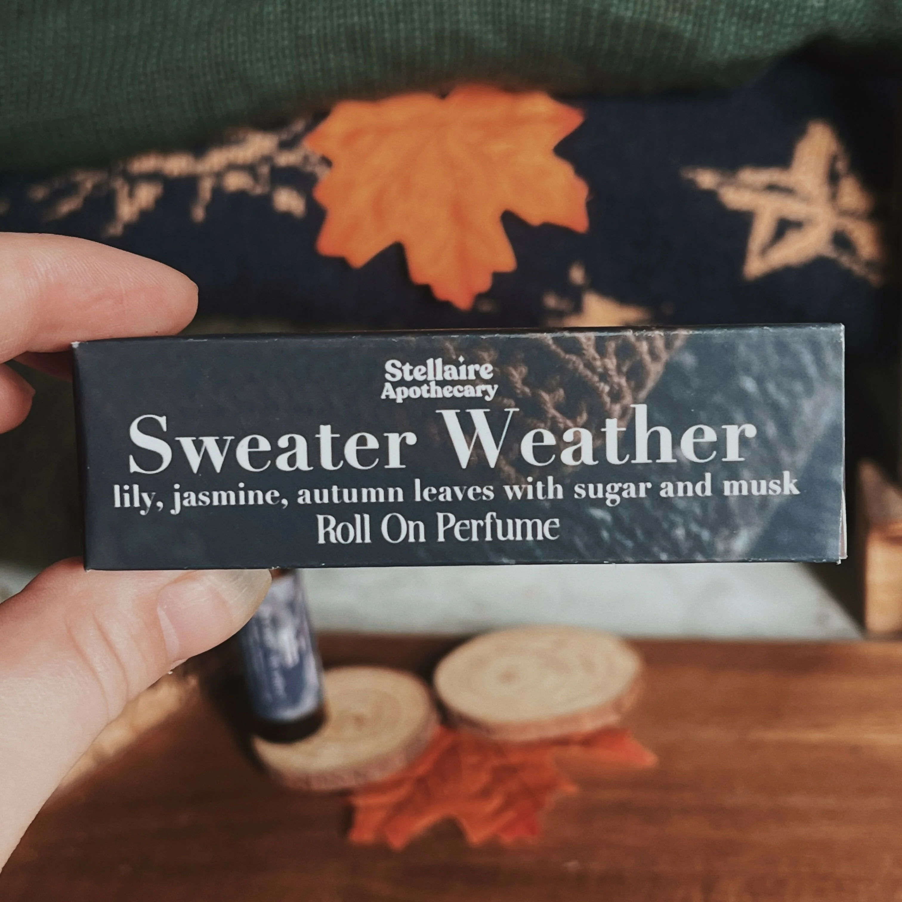 SWEATER WEATHER PERFUME OIL - Image 3
