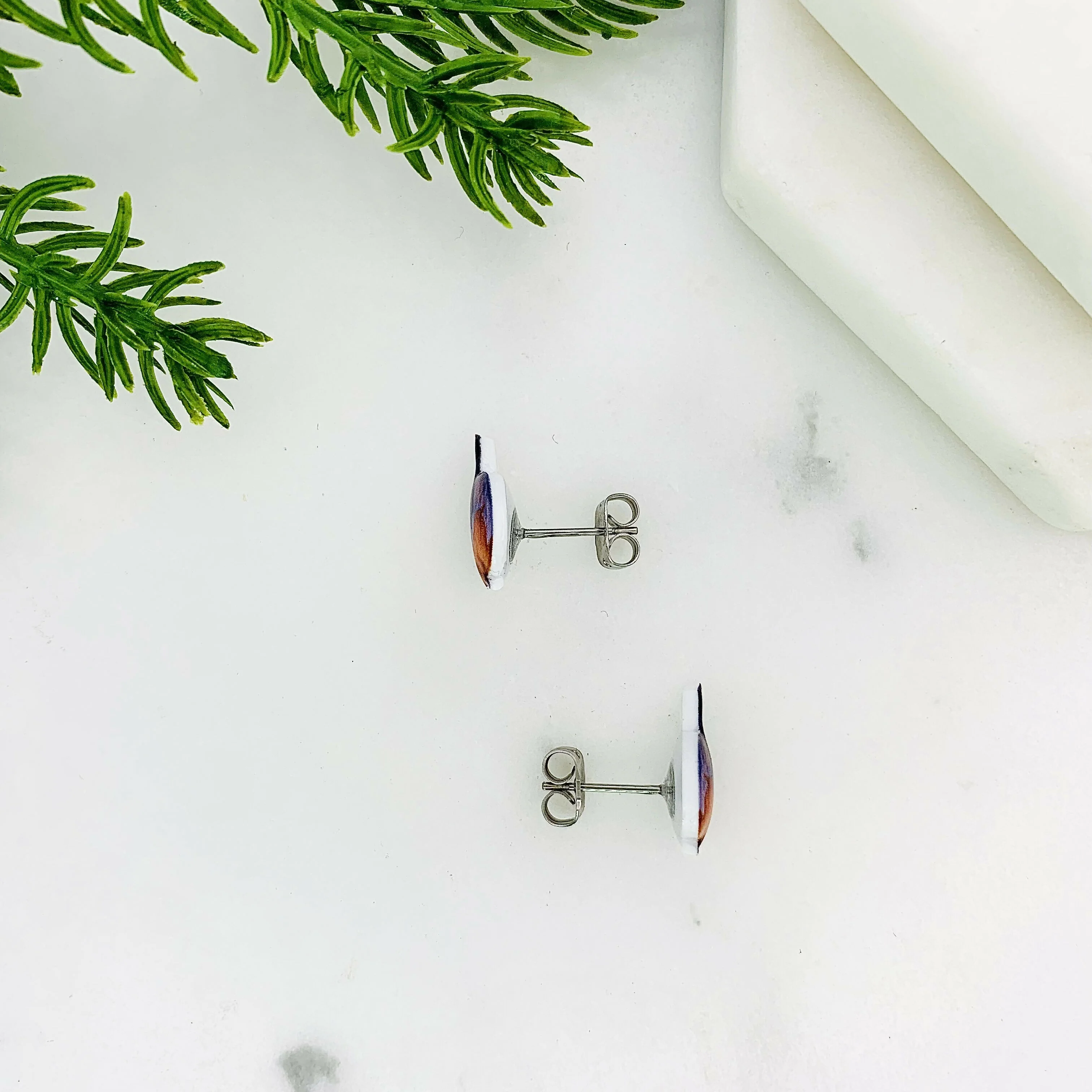 Traditional Robin Stud Earrings - Image 4
