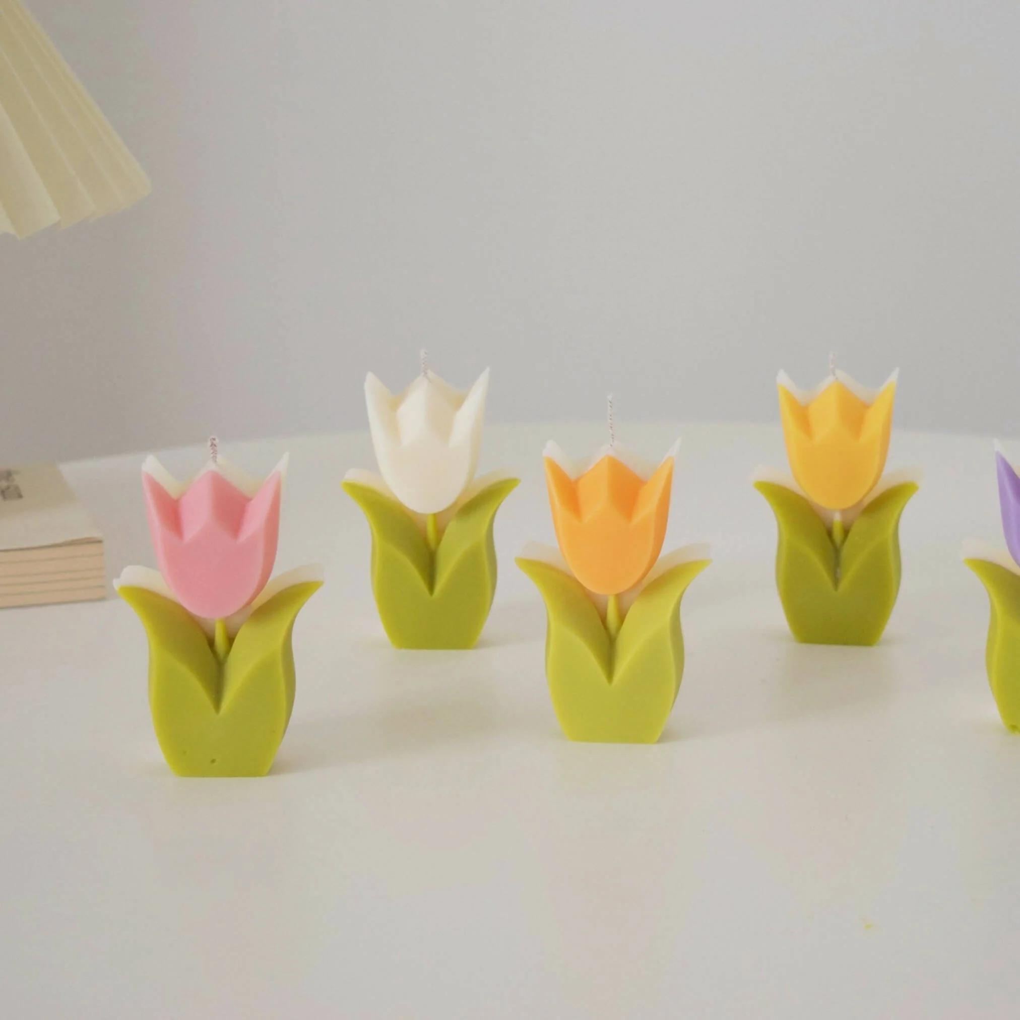 Tulip Candle