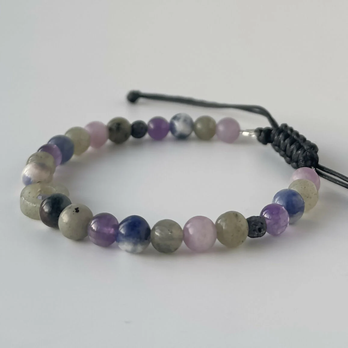 UNISEX HEALING CRYSTAL AND AROMATHERAPY BEAD THIRD EYE CHAKRA BRACELET - Image 3