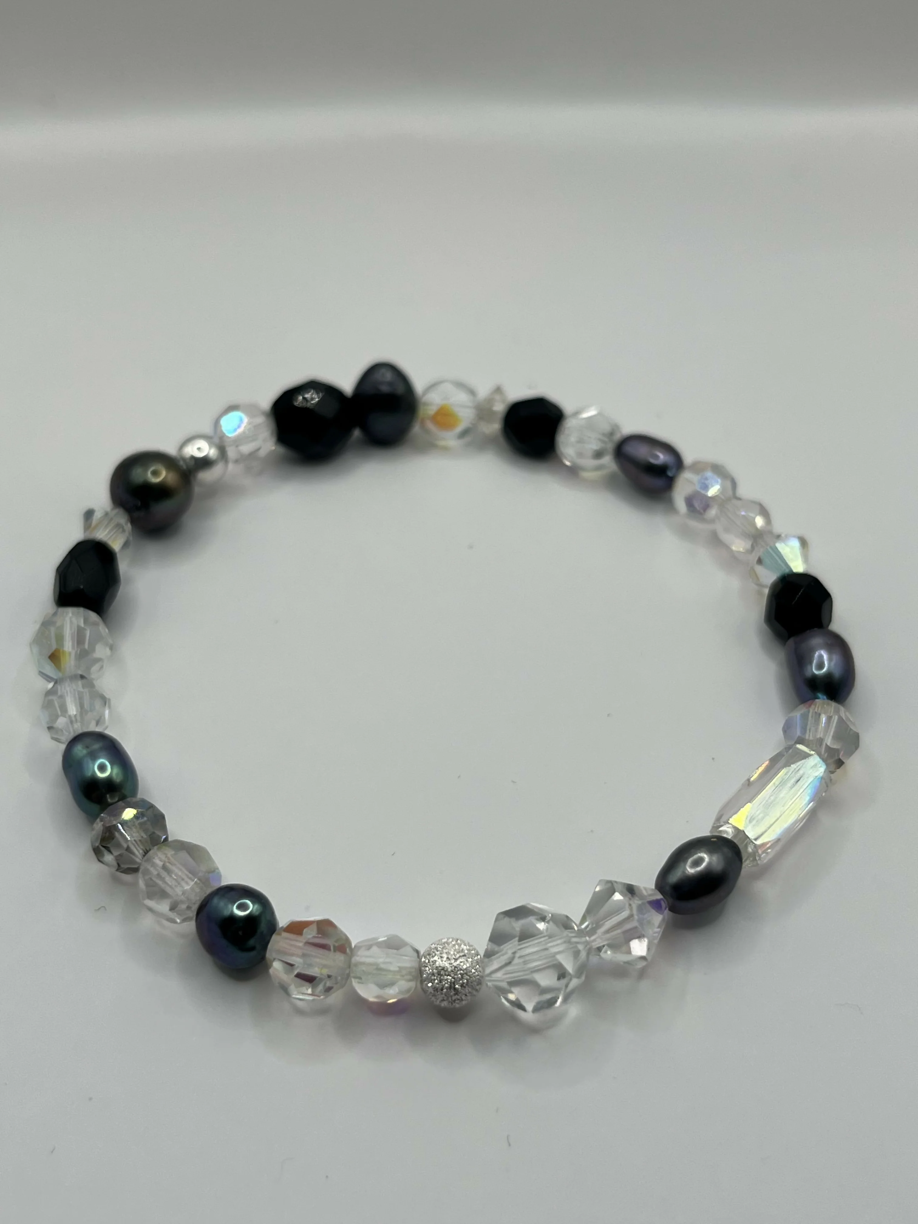 Vintage Beaded Bracelet - Image 10