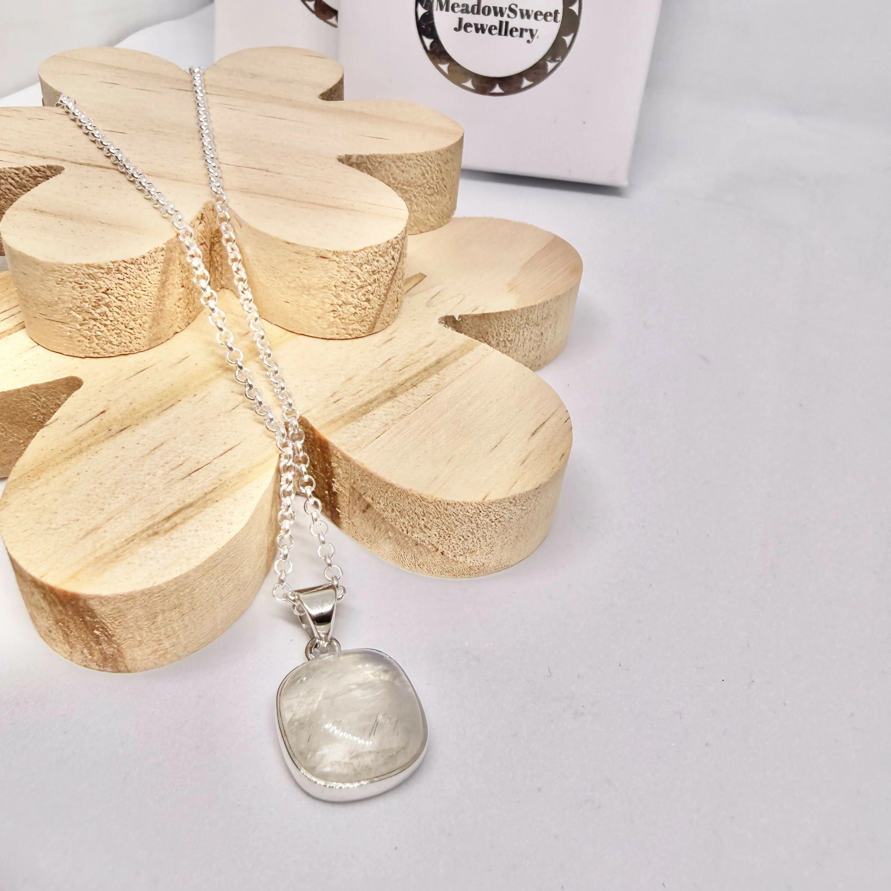 WHITE MOONSTONE SQUARE NECKLACE - Image 2
